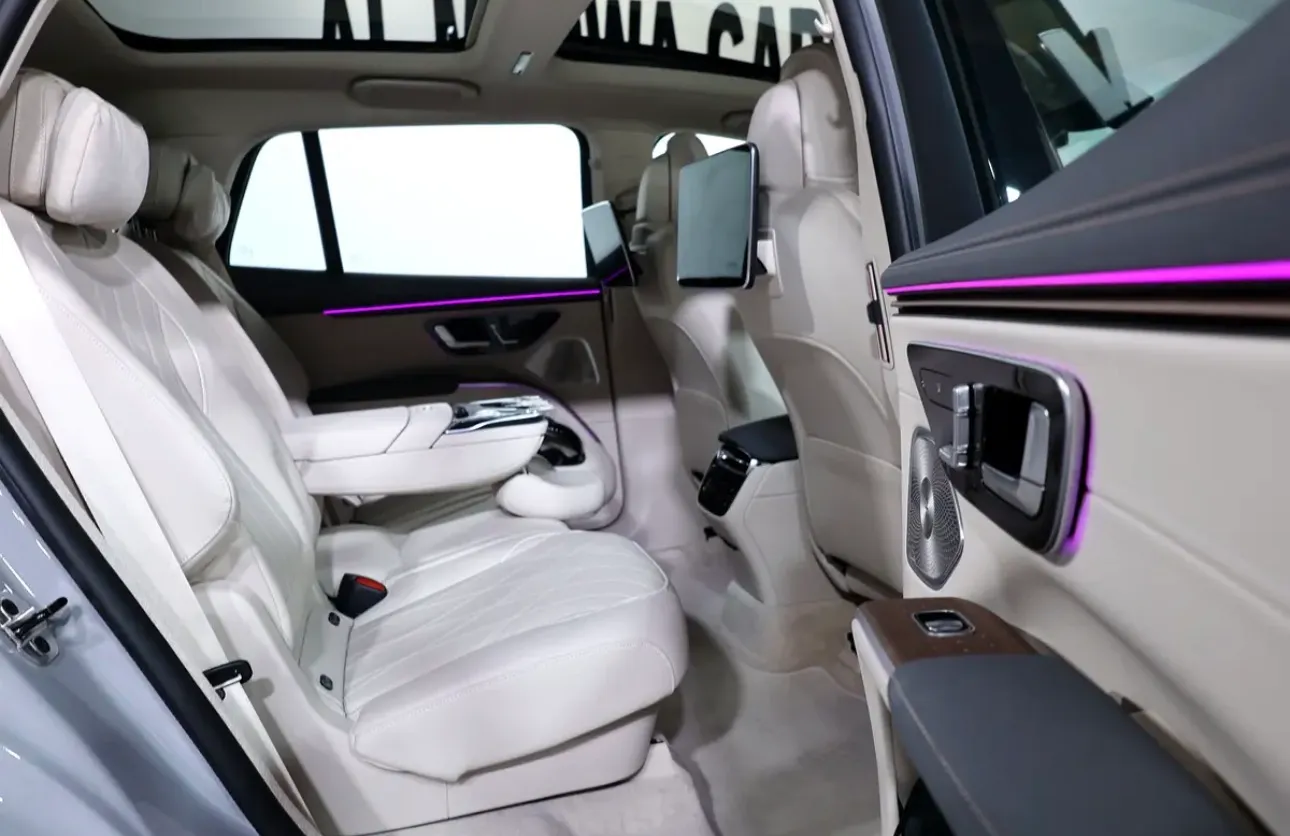 2023 Mercedes-Benz EQS 450 4MATIC  - GCC Specs - all-electric premium -5 SEATER - Thumbnail 14