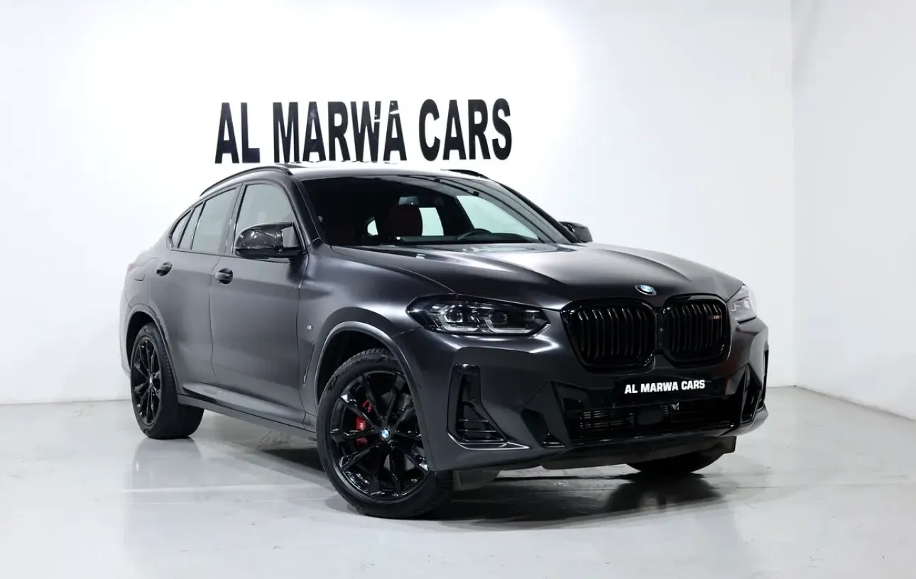 Pristine condition 2022 BMW X4 M40i  - GCC specifications - Image 1