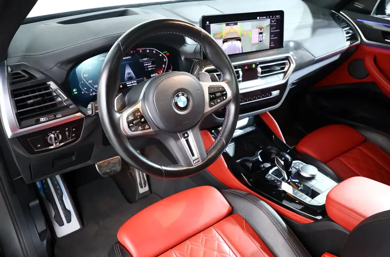 Pristine condition 2022 BMW X4 M40i  - GCC specifications - Thumbnail 10
