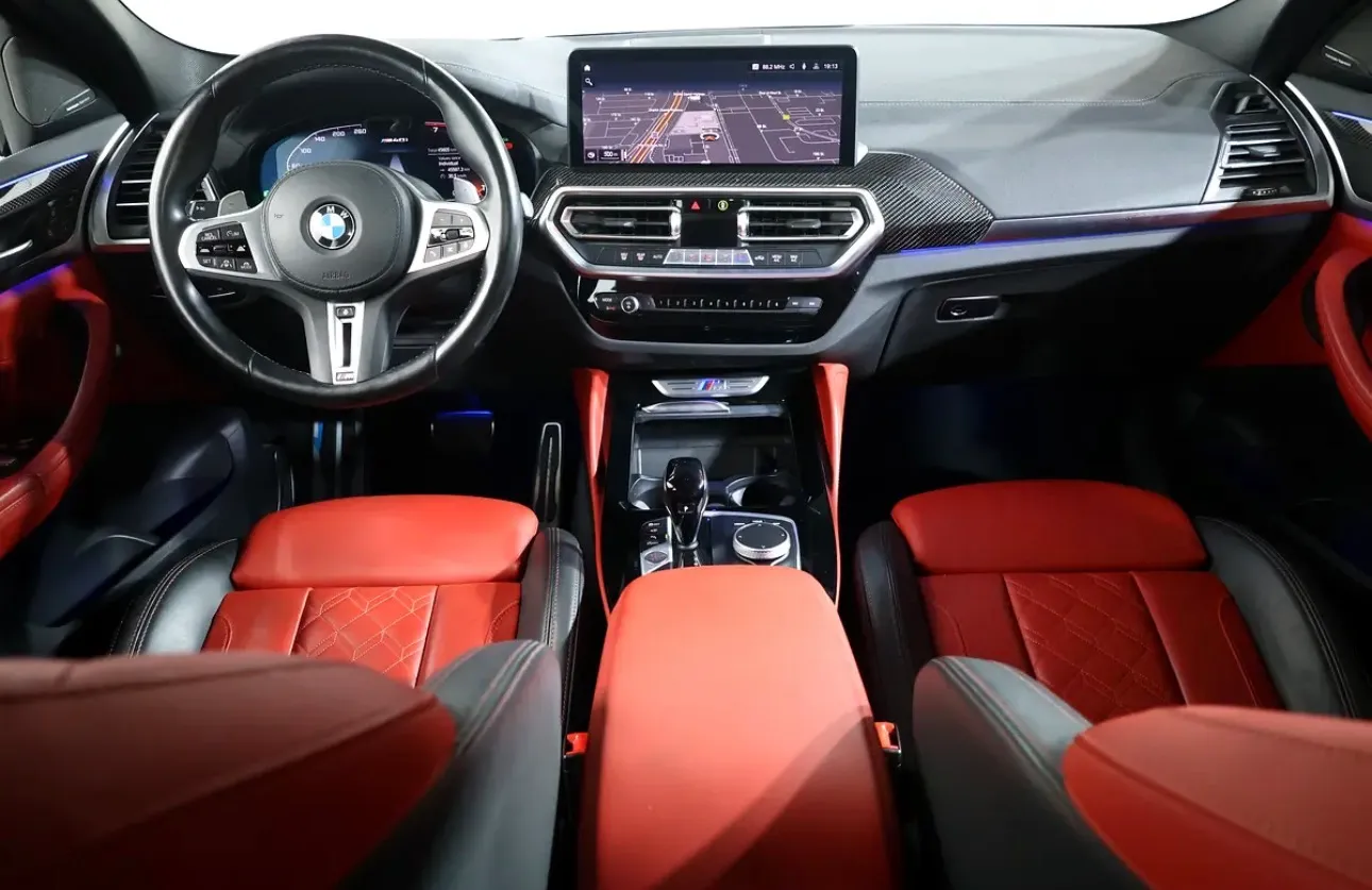 Pristine condition 2022 BMW X4 M40i  - GCC specifications - Thumbnail 11