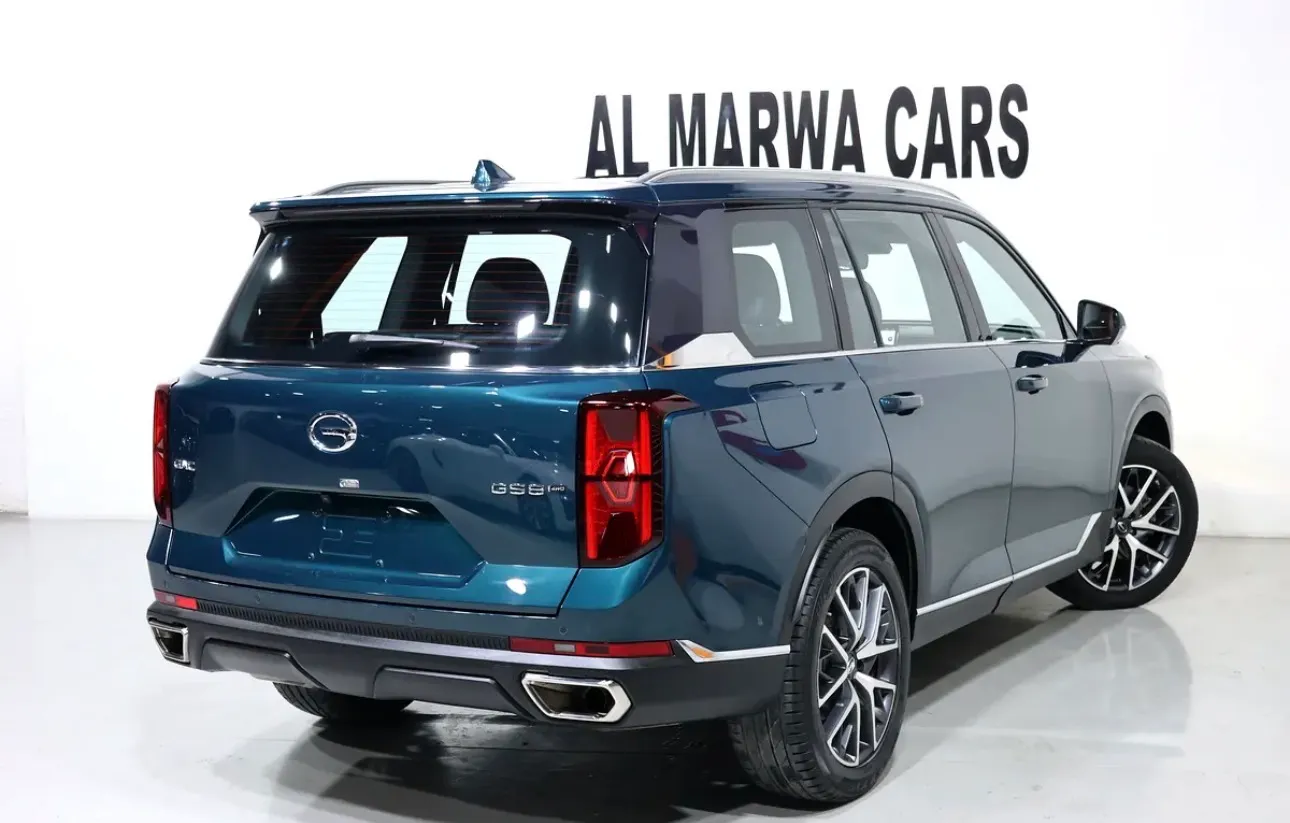 premium 2023 GAC GS8 GX in GCC specifications This spacious 7-seater SUV  -UNDER WARRANTY & SERVICE  - Thumbnail 4