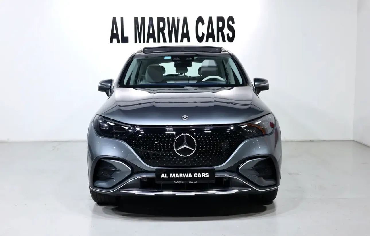 Presenting the brand new 2025 Mercedes-Benz EQE 350 4MATIC - in pristine condition - GCC specifications - Thumbnail 5