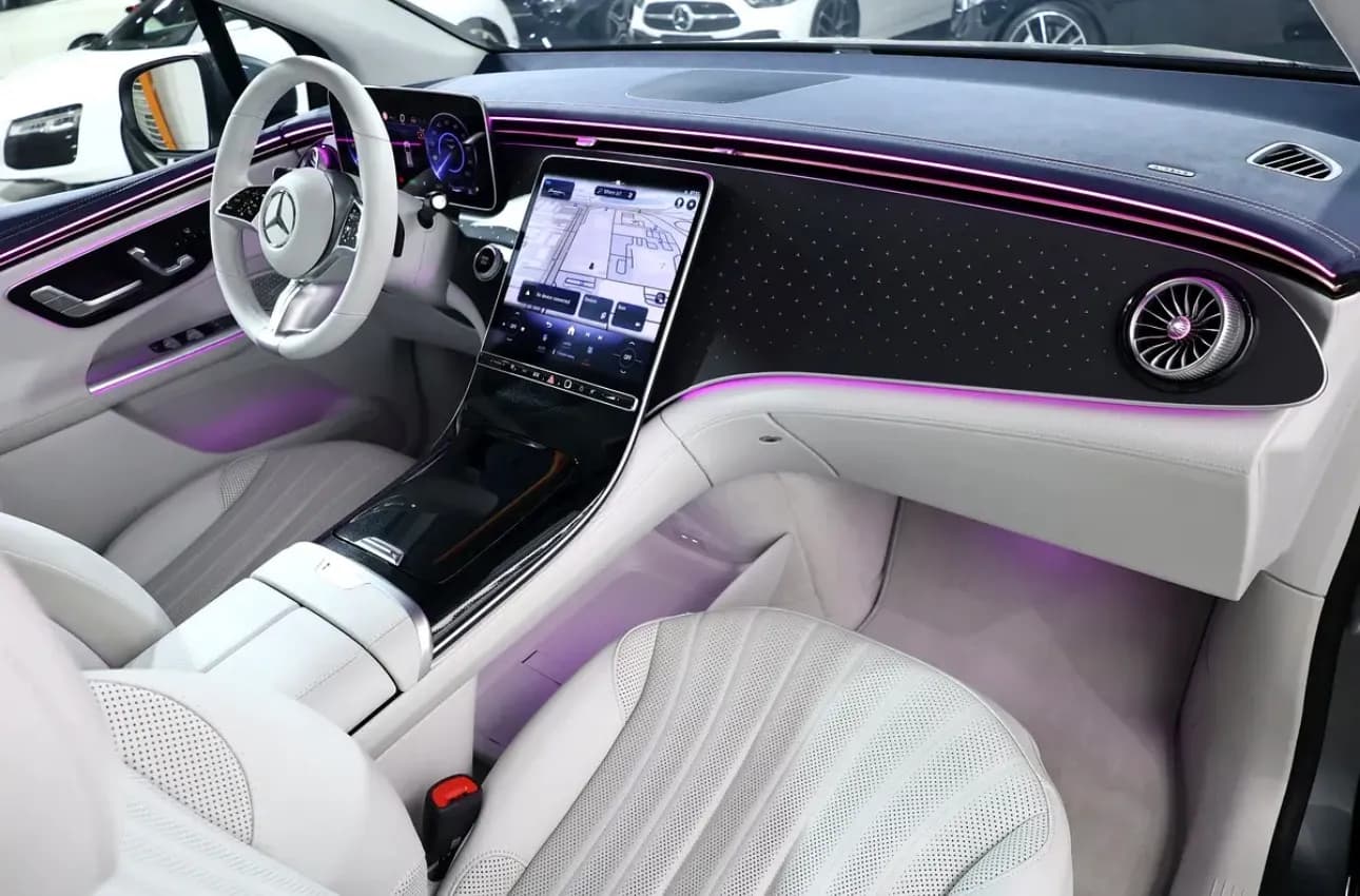Presenting the brand new 2025 Mercedes-Benz EQE 350 4MATIC - in pristine condition - GCC specifications - Thumbnail 11