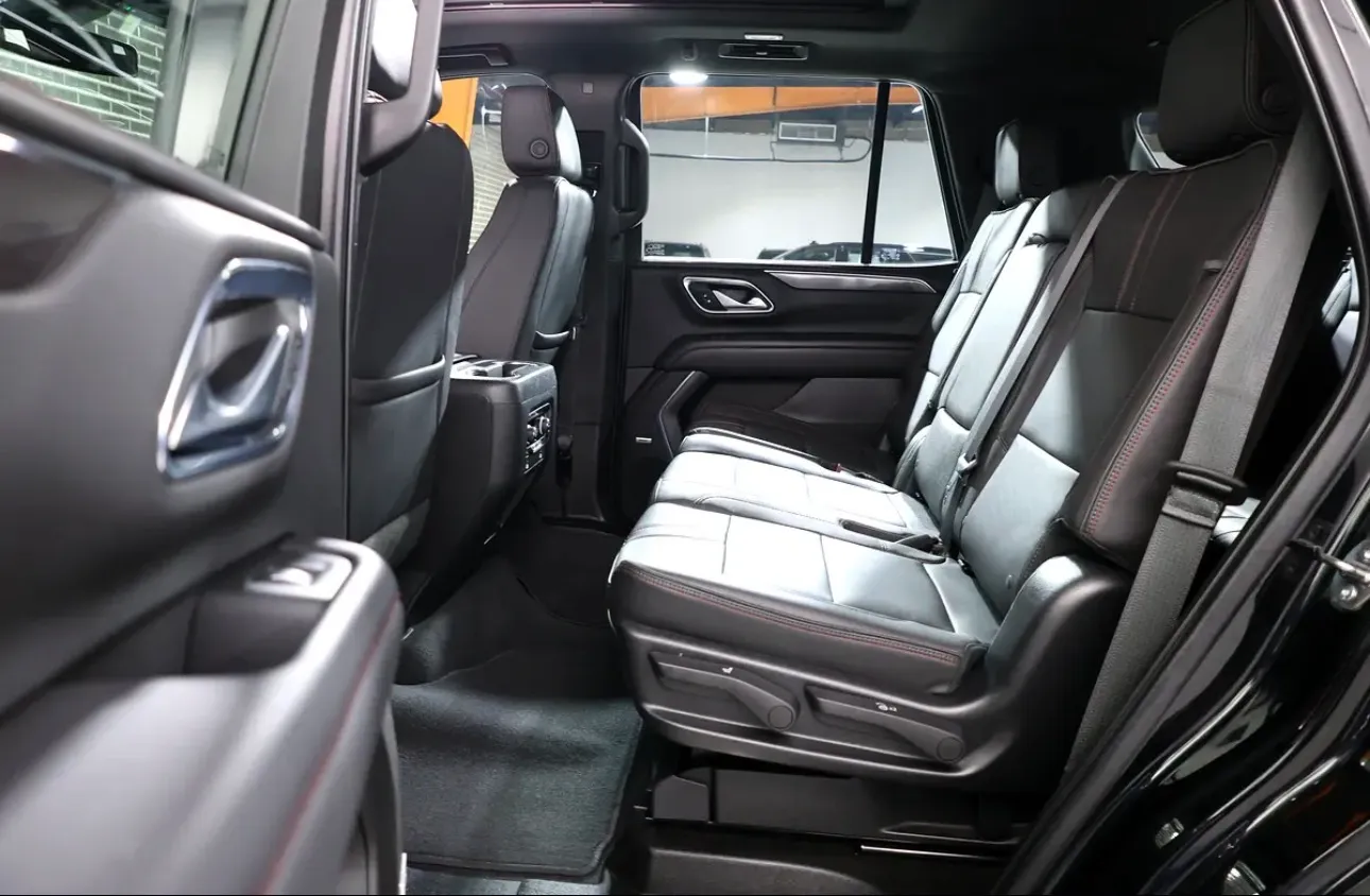 2022 Chevrolet Tahoe RST -70000 - GCC spec  -Full service history - Thumbnail 13
