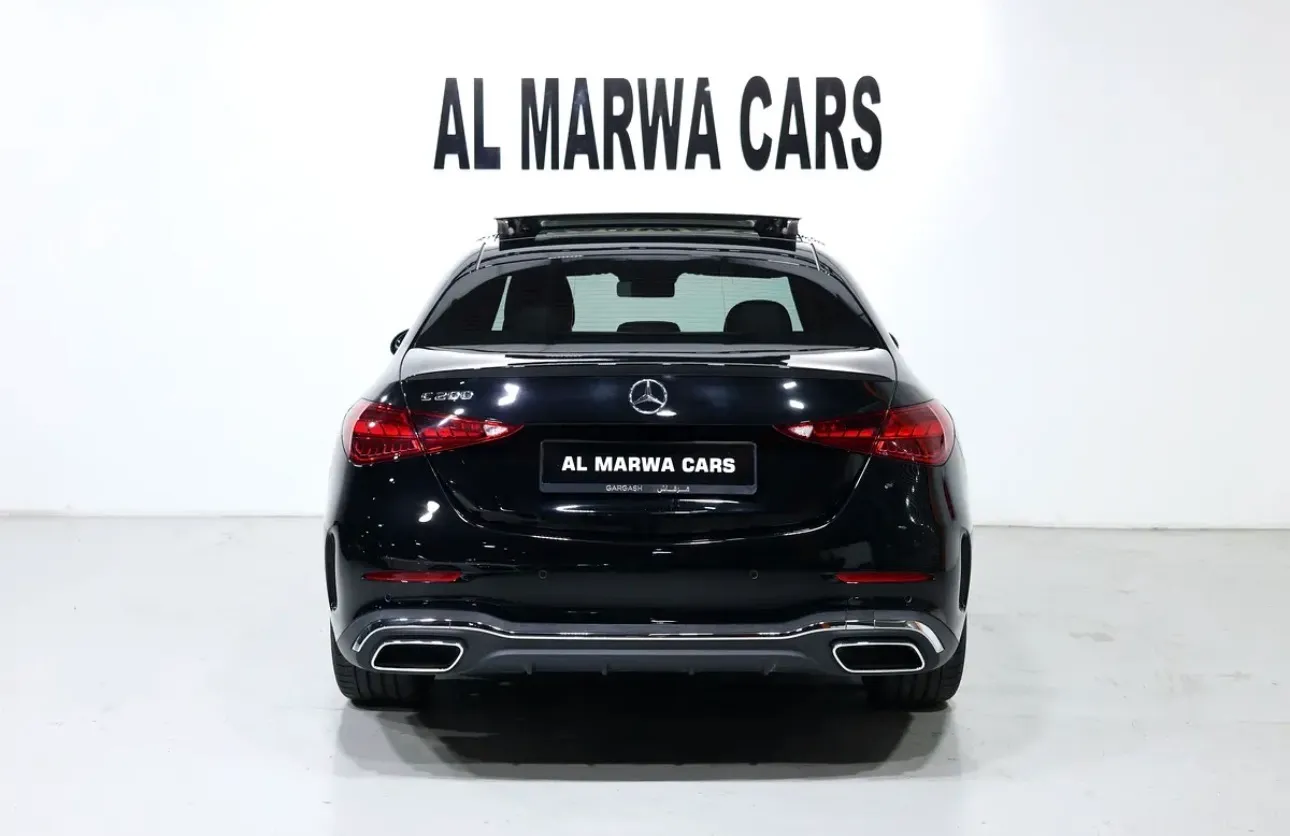 2025 Mercedes-Benz C200 - ACCIDENTS FREE  -GARGASH warranty + service contract 5 years or 105,000 km - Thumbnail 5
