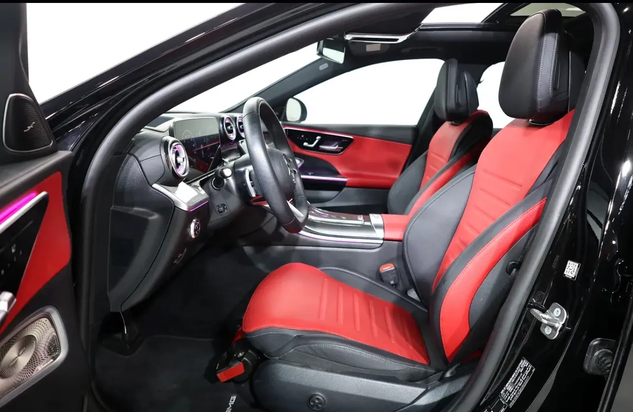 2025 Mercedes-Benz C200 - ACCIDENTS FREE  -GARGASH warranty + service contract 5 years or 105,000 km - Thumbnail 8