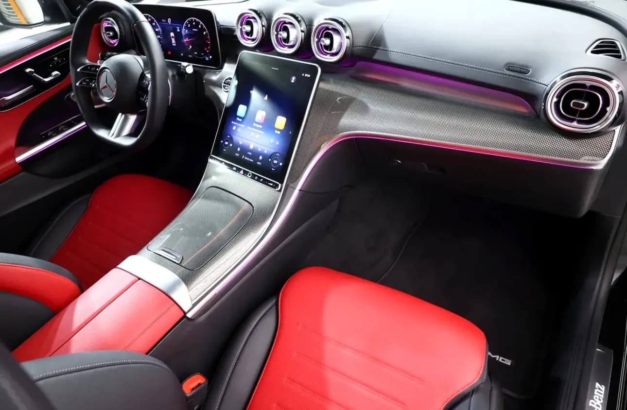 2025 Mercedes-Benz C200 - ACCIDENTS FREE  -GARGASH warranty + service contract 5 years or 105,000 km - Thumbnail 10