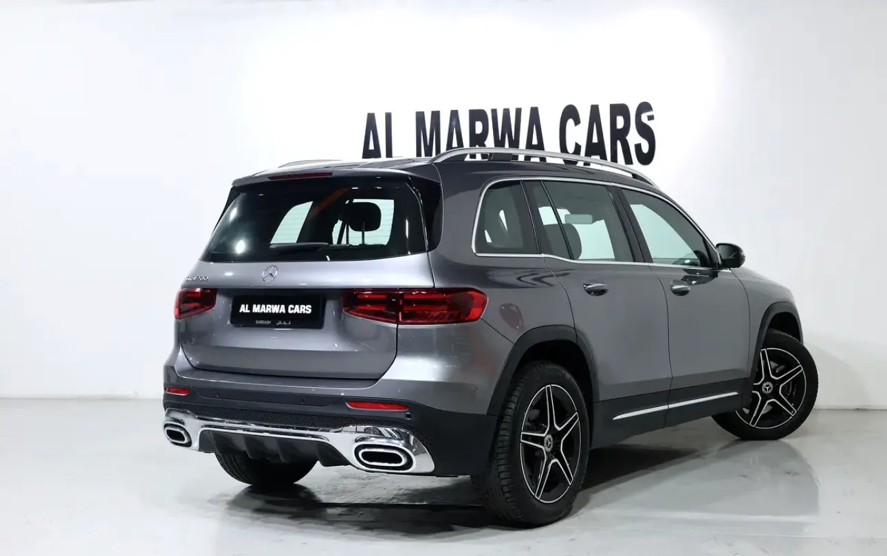 Brand new 2025 Mercedes-Benz GLB 200 in pristine condition  - Thumbnail 3