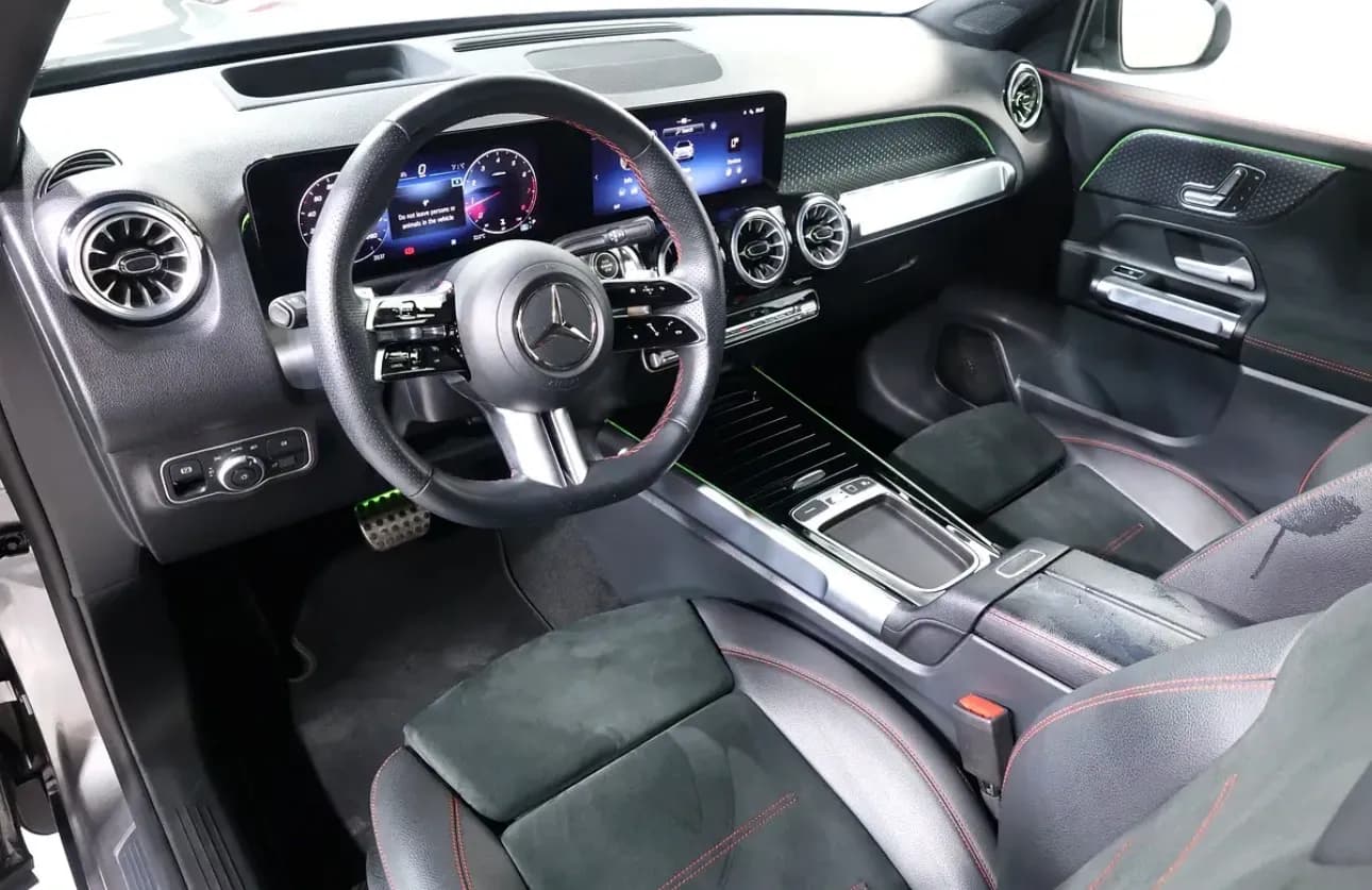 Brand new 2025 Mercedes-Benz GLB 200 in pristine condition  - Thumbnail 9