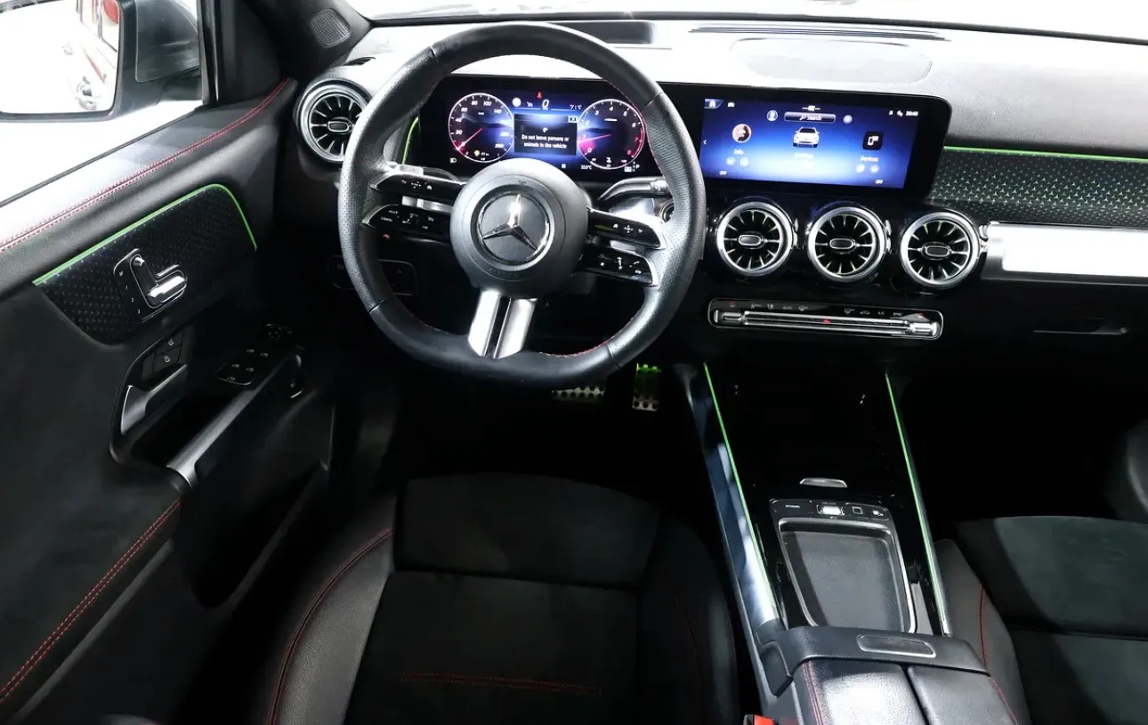 Brand new 2025 Mercedes-Benz GLB 200 in pristine condition  - Thumbnail 11