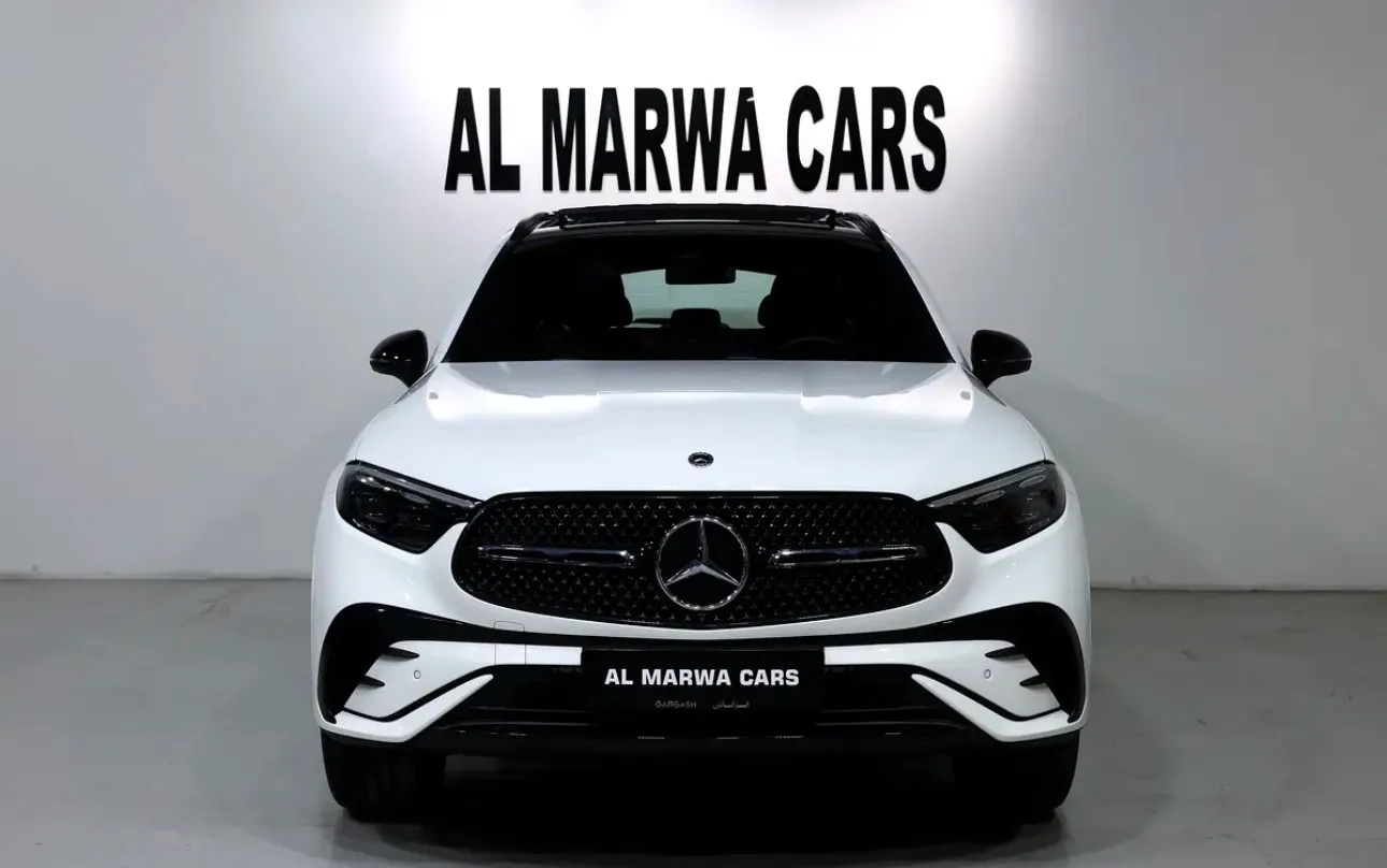 Brand new 2026 Mercedes-Benz GLC 300 4MATIC -- GCC spec  - SUV  in pristine condition  - Thumbnail 5