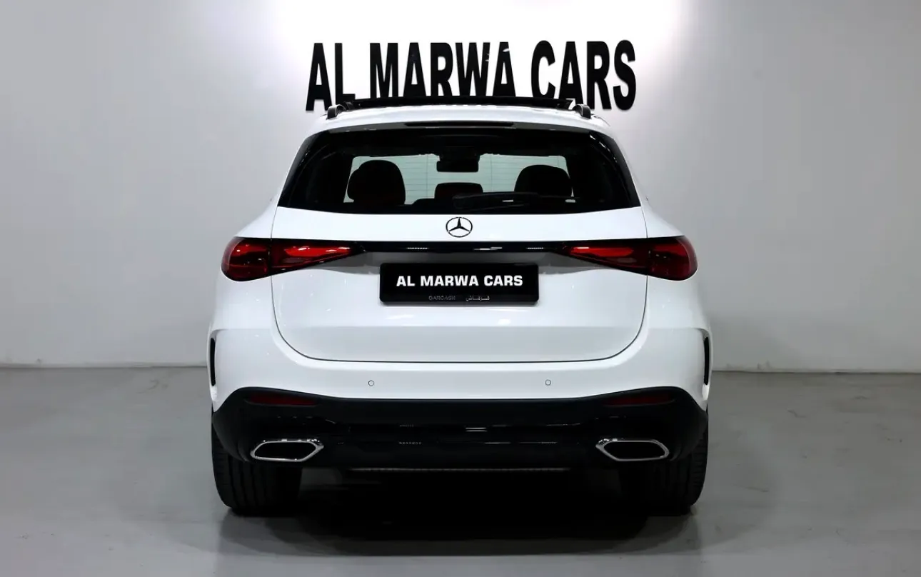 Brand new 2026 Mercedes-Benz GLC 300 4MATIC -- GCC spec  - SUV  in pristine condition  - Thumbnail 6