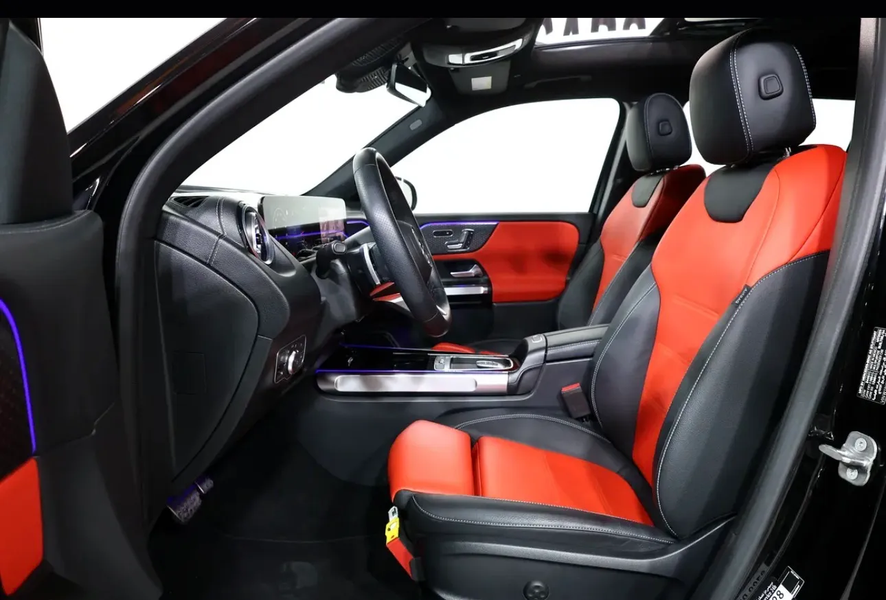 Brand new 2025 Mercedes-Benz GLB 250 4MATIC - in immaculate condition - GCC specifications - SUV  - Thumbnail 8