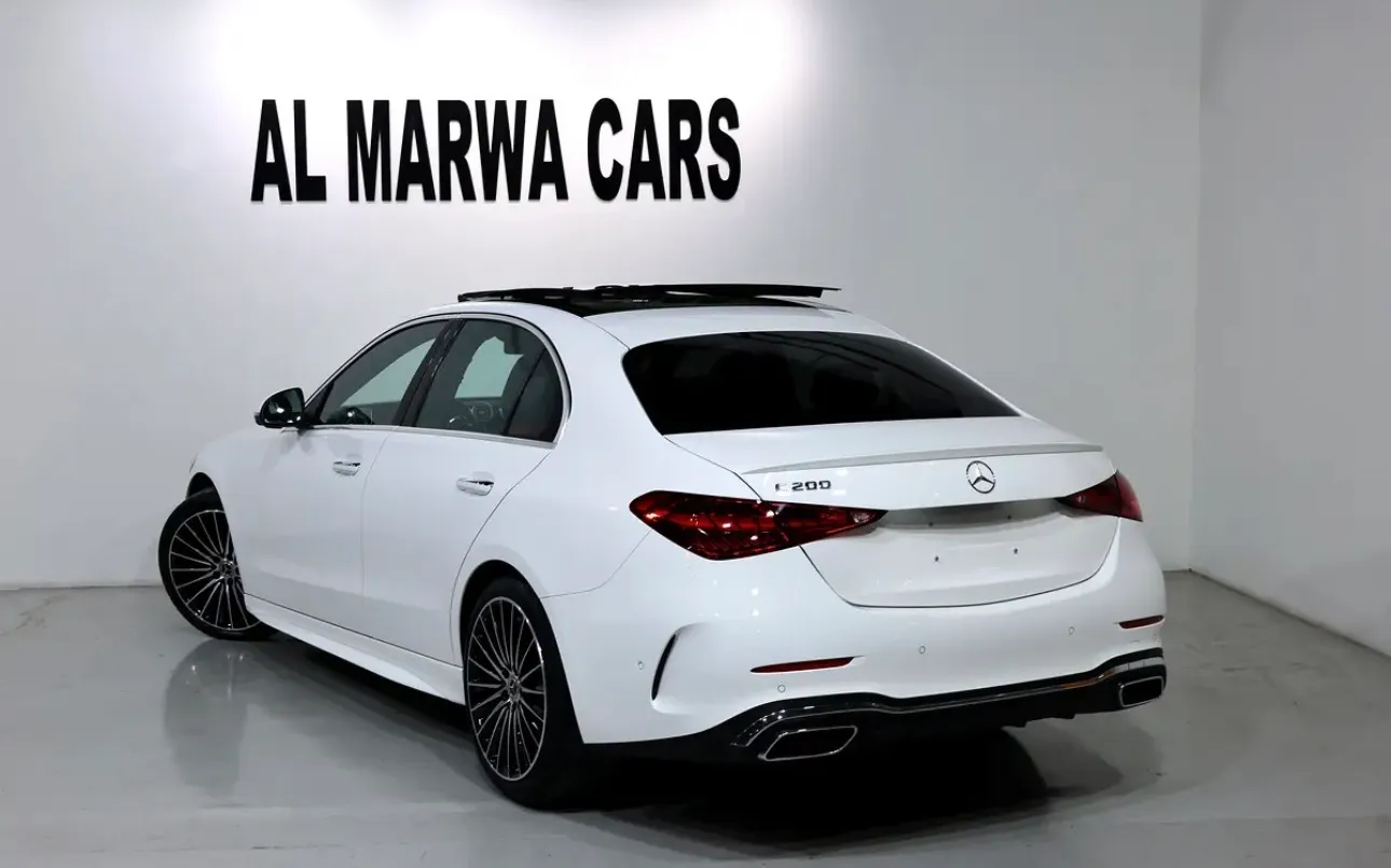 Brand new 2025 Mercedes-Benz C-Class C200 GCC specs -13000KM - Thumbnail 3