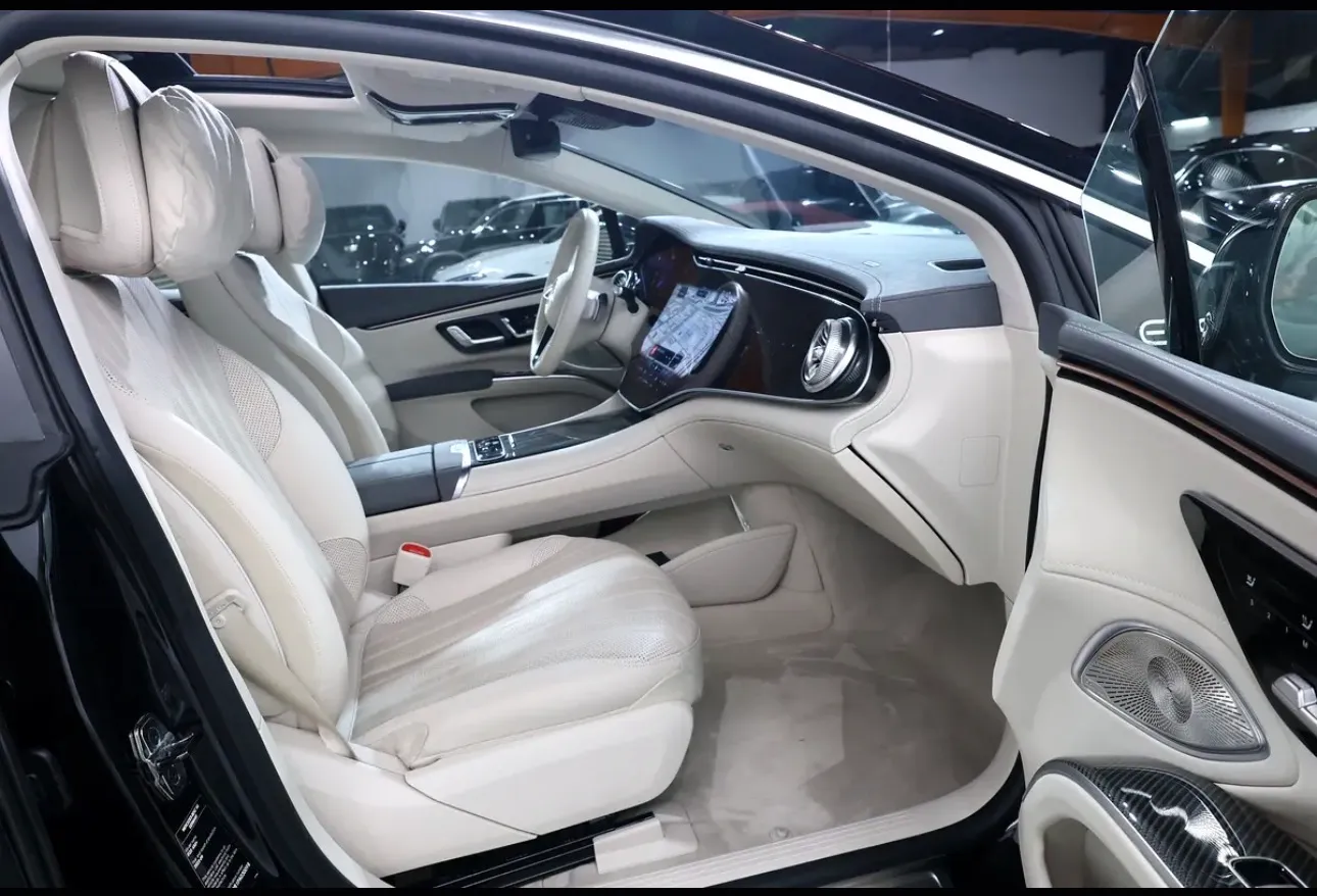 Presenting the 2023 Mercedes-Benz EQS 450+ in pristine condition -GCC specifications - Thumbnail 13
