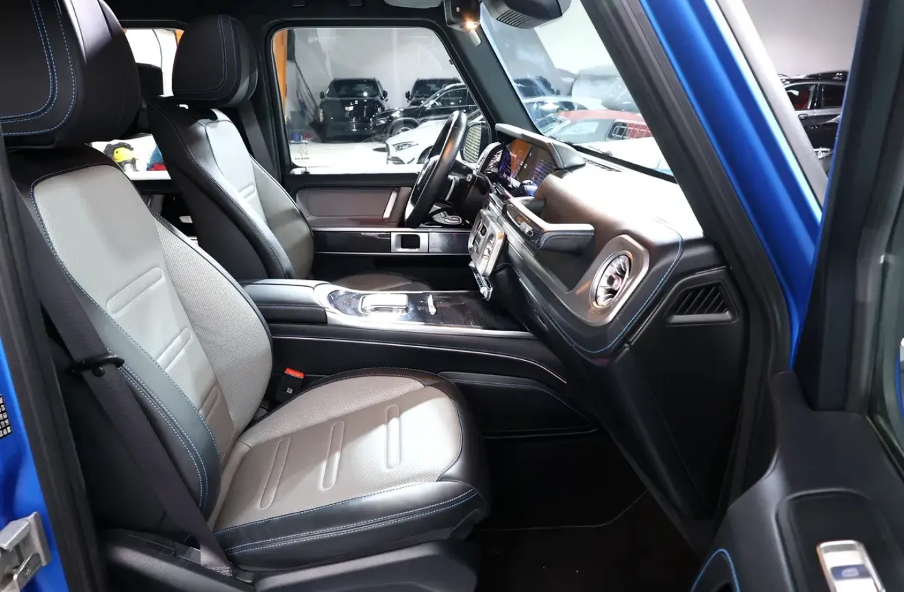 Brand new 2025 Mercedes-Benz G-Class G 580  -GCC specification - Perfect condition - Thumbnail 11