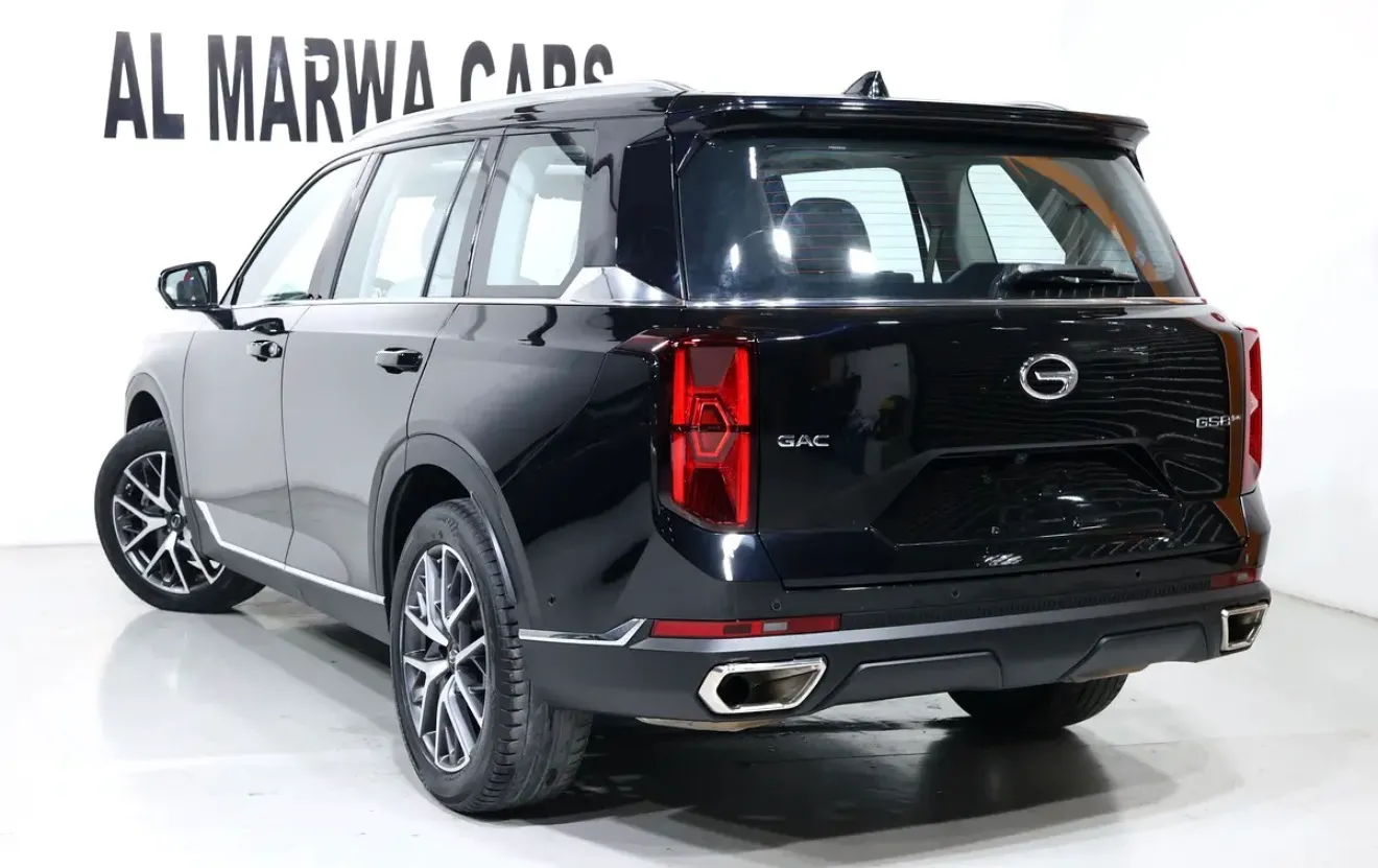 2023 GAC GS8 GX  -in pristine condition with GCC specifications - 7-seater luxury SUV  -UNDER WARRANTY & SERVICE - Thumbnail 3