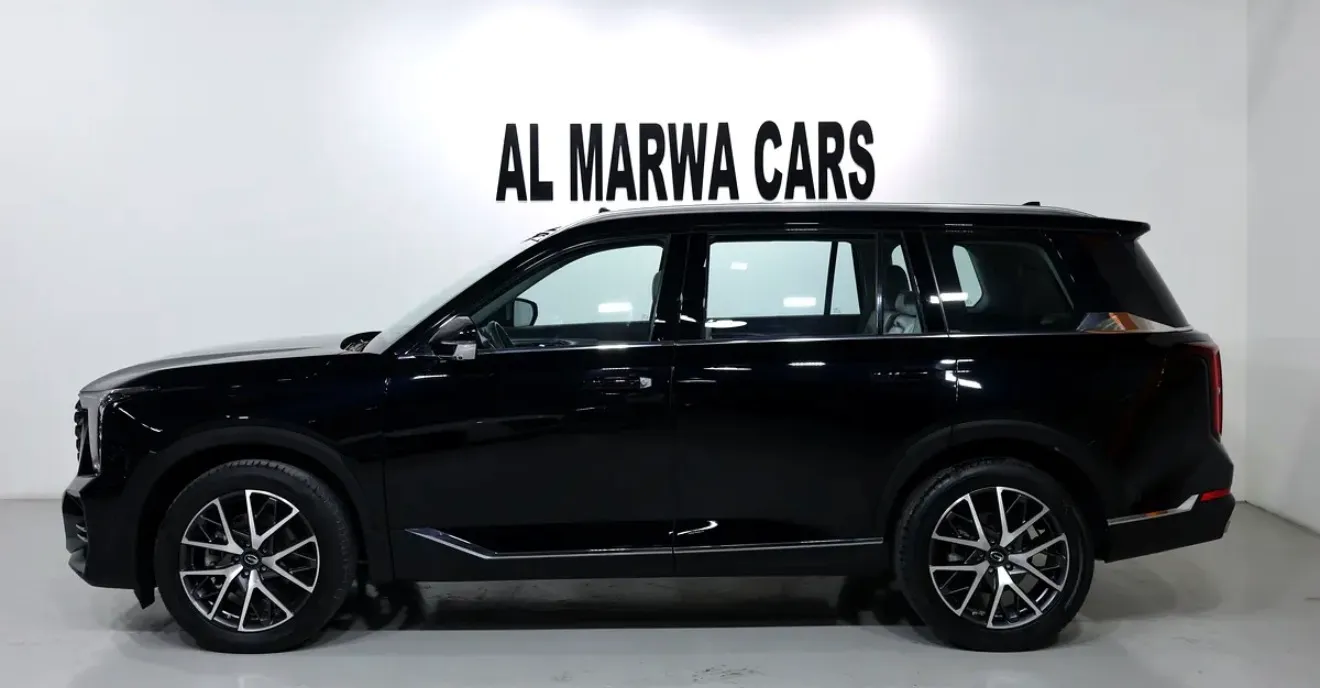 2023 GAC GS8 GX  -in pristine condition with GCC specifications - 7-seater luxury SUV  -UNDER WARRANTY & SERVICE - Thumbnail 6