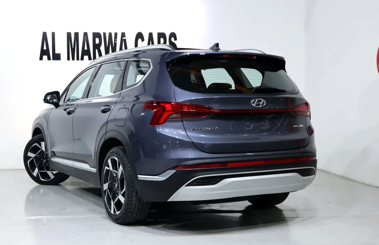 2022 Hyundai Santa Fe Premium Plus  - GCC specifications -Full service history -UNDER WARRANTY - Thumbnail 3
