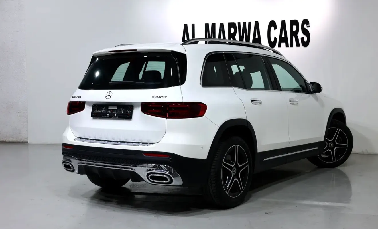 Brand new 2025 Mercedes-Benz GLB 250 4MATIC - in immaculate condition  - Thumbnail 3