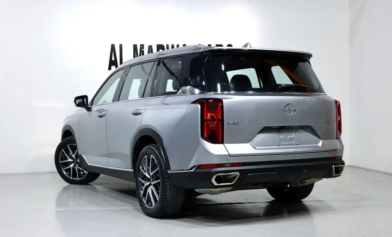 well-maintained 2023 GAC GS8 in top-of-the-line GX trim  -with official GCC specifications - Thumbnail 3