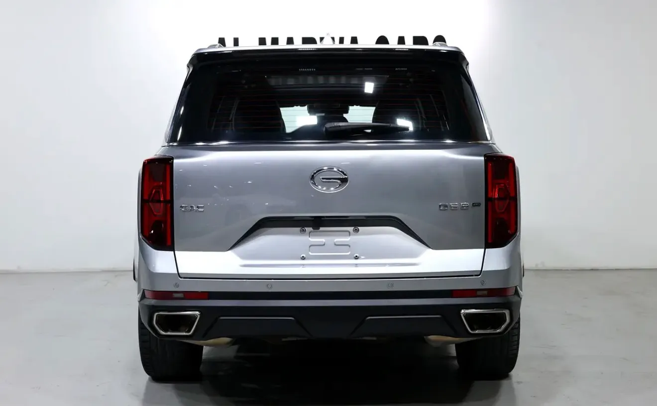 well-maintained 2023 GAC GS8 in top-of-the-line GX trim  -with official GCC specifications - Thumbnail 6