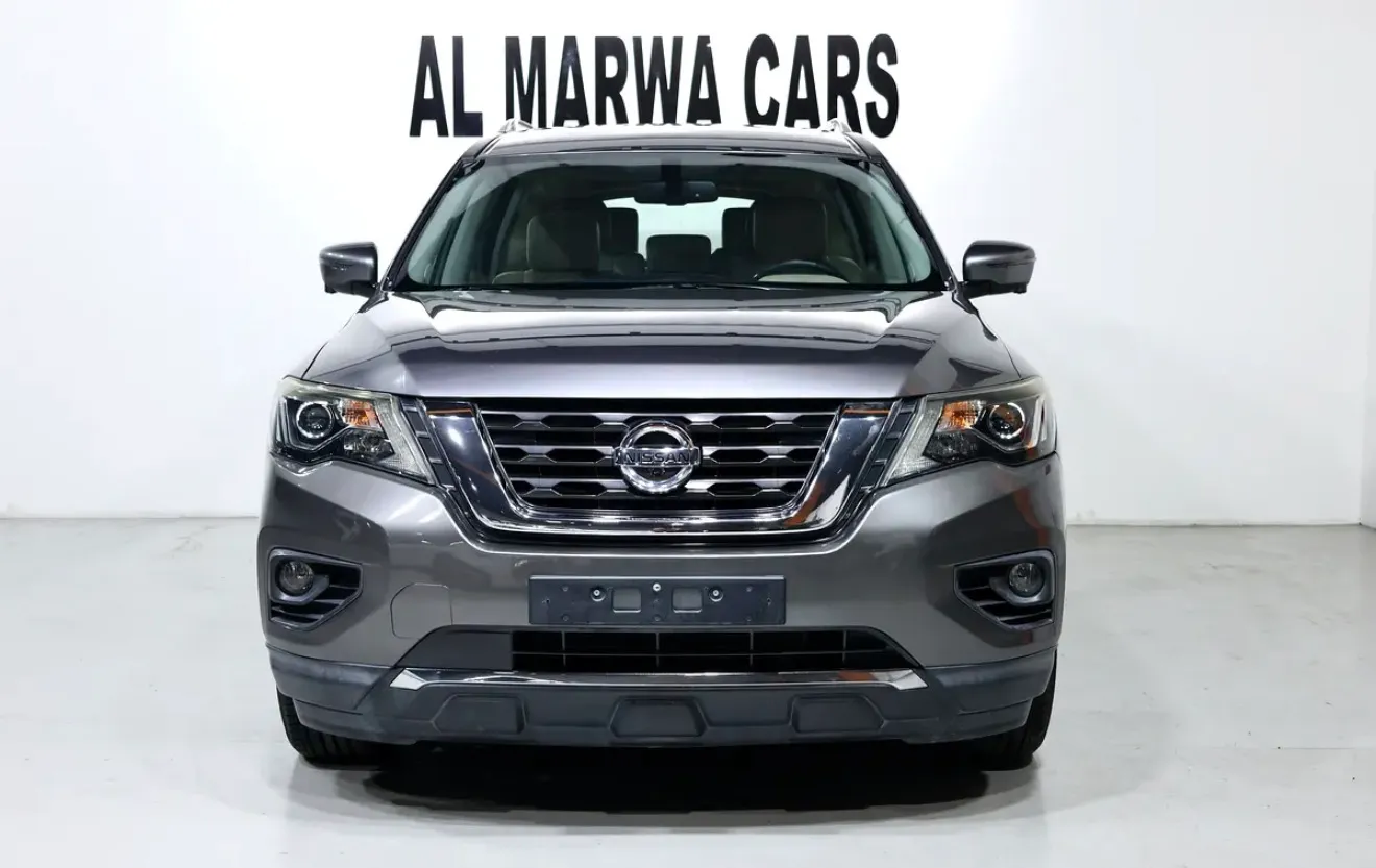 Well maintained 2018 Nissan Pathfinder SV  -in excellent condition. -GCC specifications - Thumbnail 5
