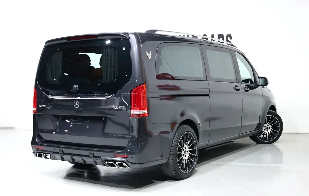 Mercedes-Benz V-Class V 250 2022 model - in pristine condition. -113000km -GCC specifications -Falcon Edition -Full service history  - Thumbnail 4