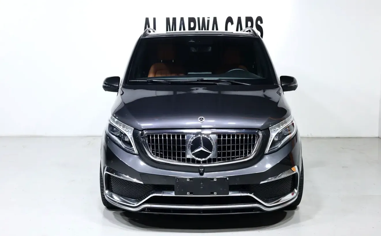 Mercedes-Benz V-Class V 250 2022 model - in pristine condition. -113000km -GCC specifications -Falcon Edition -Full service history  - Thumbnail 7
