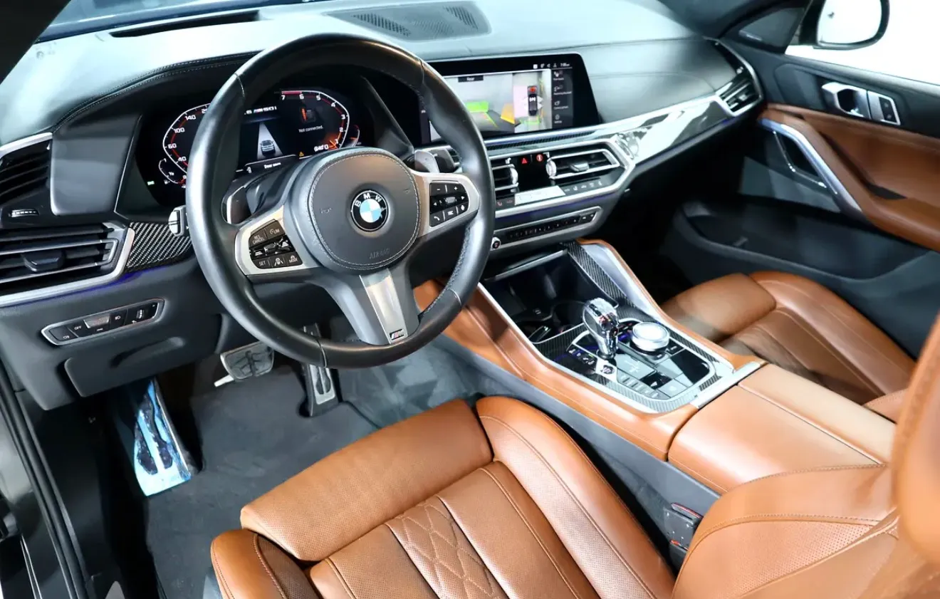 Stunning 2022 BMW X6 xDrive 50i M Sport  -in immaculate condition - GCC spec - Thumbnail 10