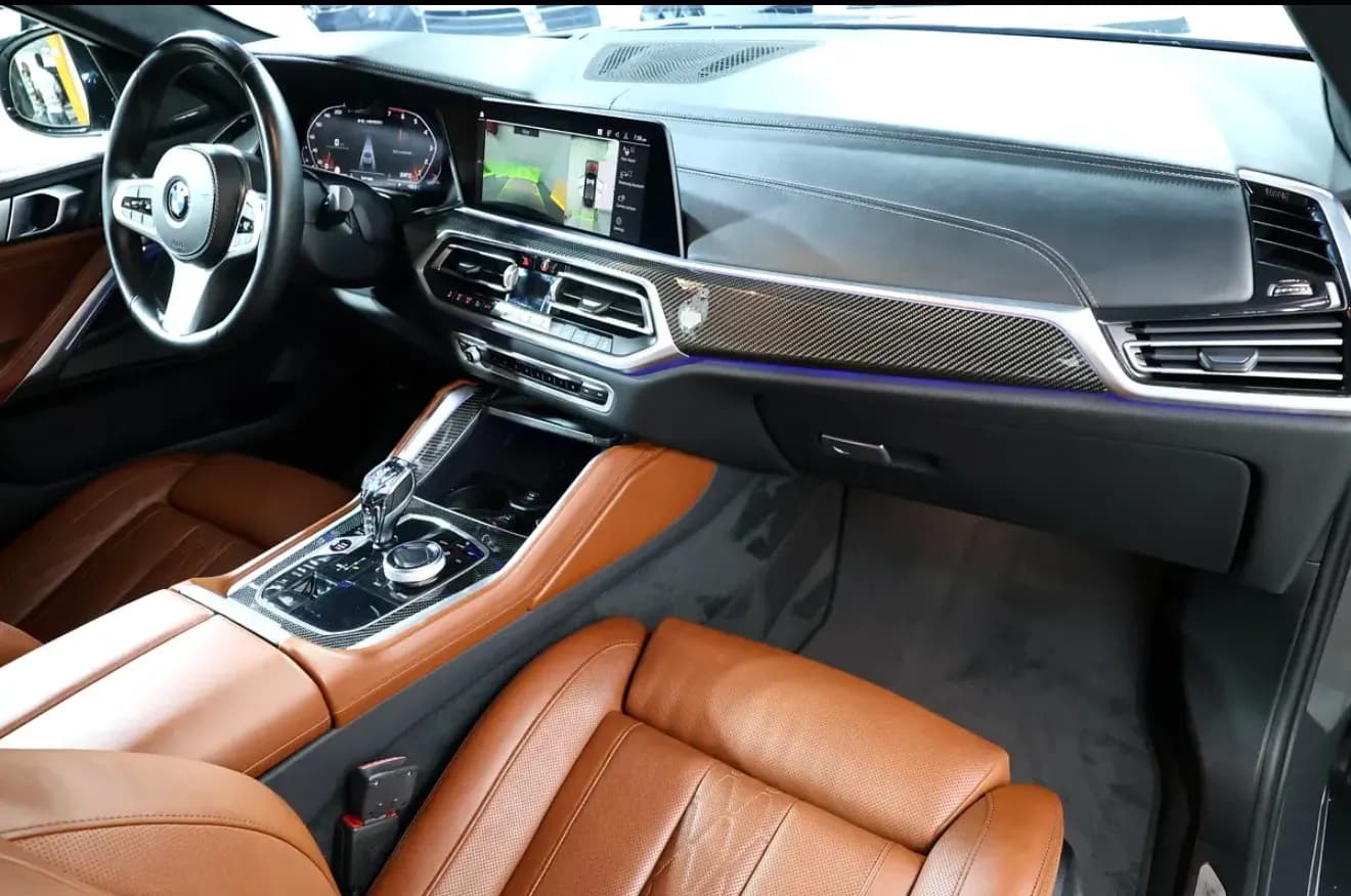 Stunning 2022 BMW X6 xDrive 50i M Sport  -in immaculate condition - GCC spec - Thumbnail 14