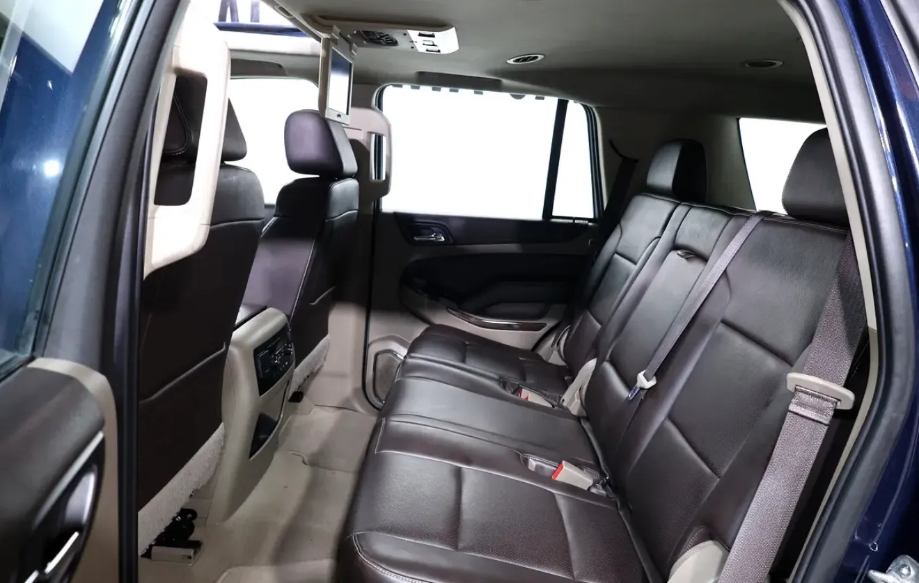 For sale: 2020 Chevrolet Tahoe LT  -in excellent condition  -GCC specifications -SUV  - Thumbnail 13