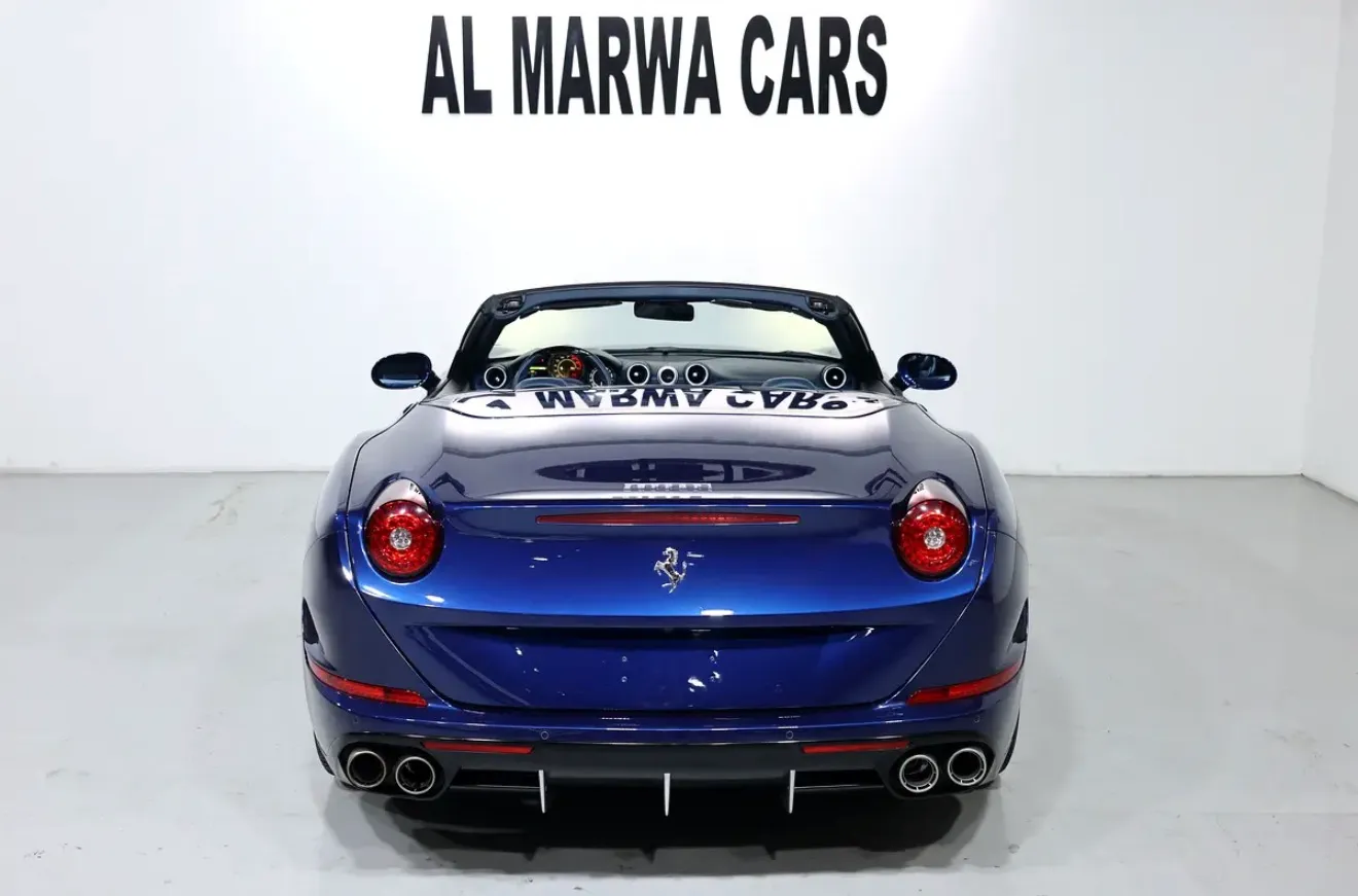 Presenting the pristine 2016 Ferrari California T Standard with GCC Specs - Thumbnail 6