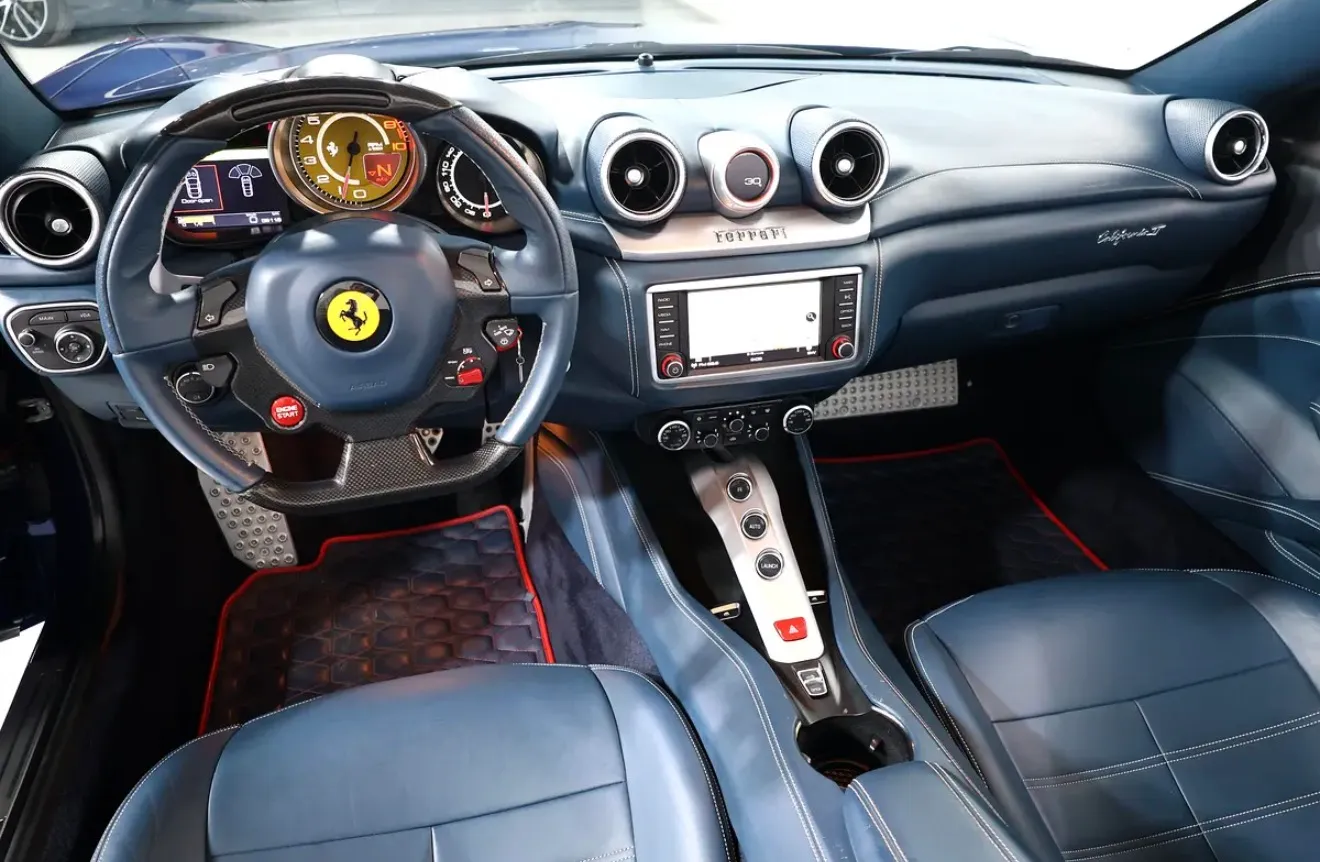 Presenting the pristine 2016 Ferrari California T Standard with GCC Specs - Thumbnail 10