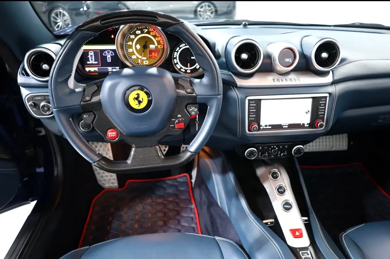 Presenting the pristine 2016 Ferrari California T Standard with GCC Specs - Thumbnail 12