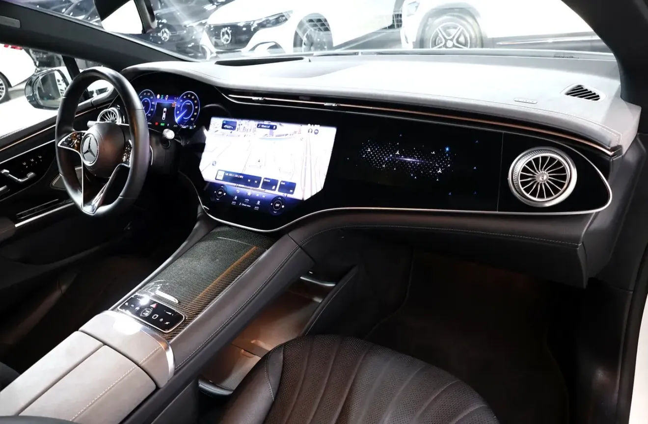 Presenting the 2023 Mercedes-Benz EQS 450+ in pristine condition -GCC specifications - Gargash WARRANTY - Thumbnail 11