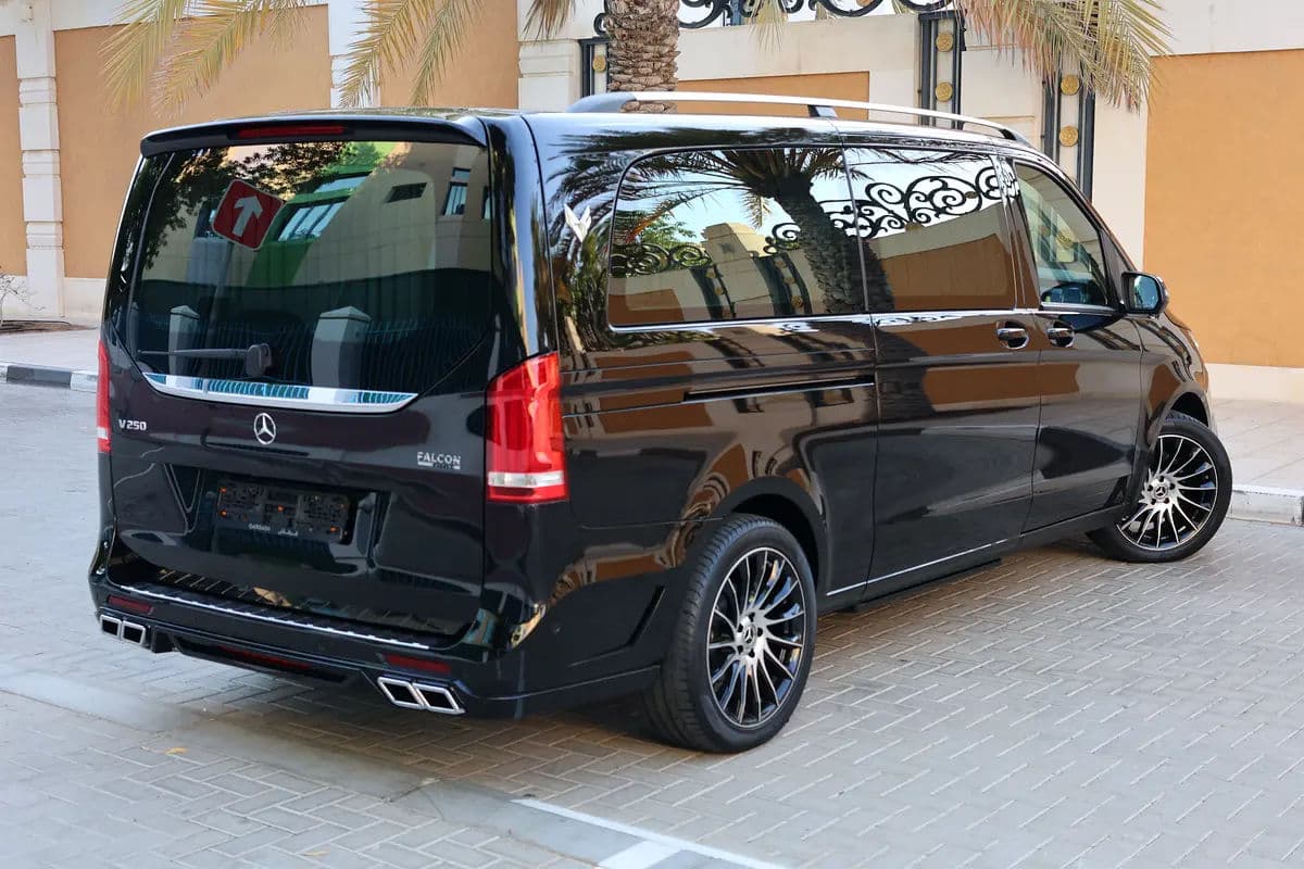 Mercedes-Benz V-Class V 250 2024 - GCC Specs - Brand New - Thumbnail 5