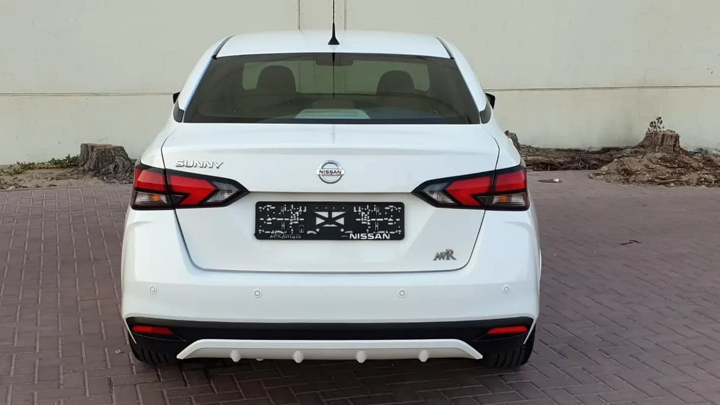 NISSAN SUNNY 1.5L - GCC SPECS - UNDER WARRANTY - FULL SERVICE HISTORY - ACCIDENT FREE - - Thumbnail 6