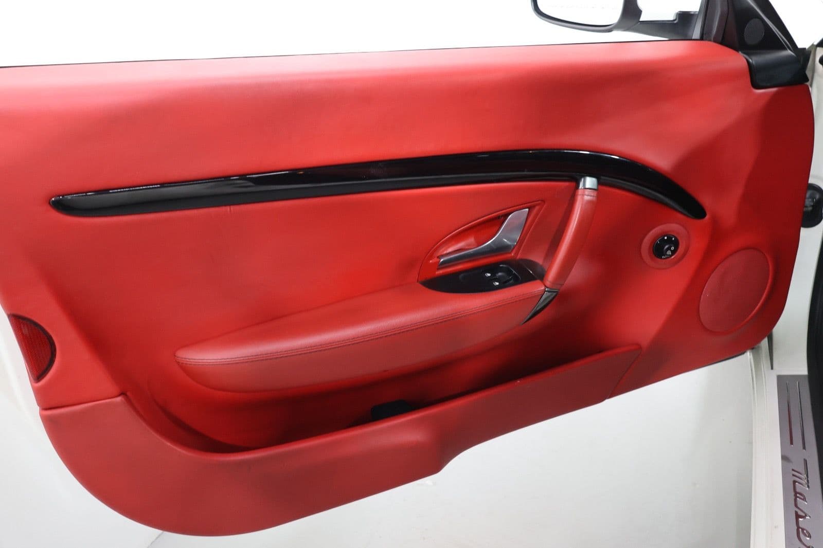 2015 Maserati GranTurismo S  - Thumbnail 8