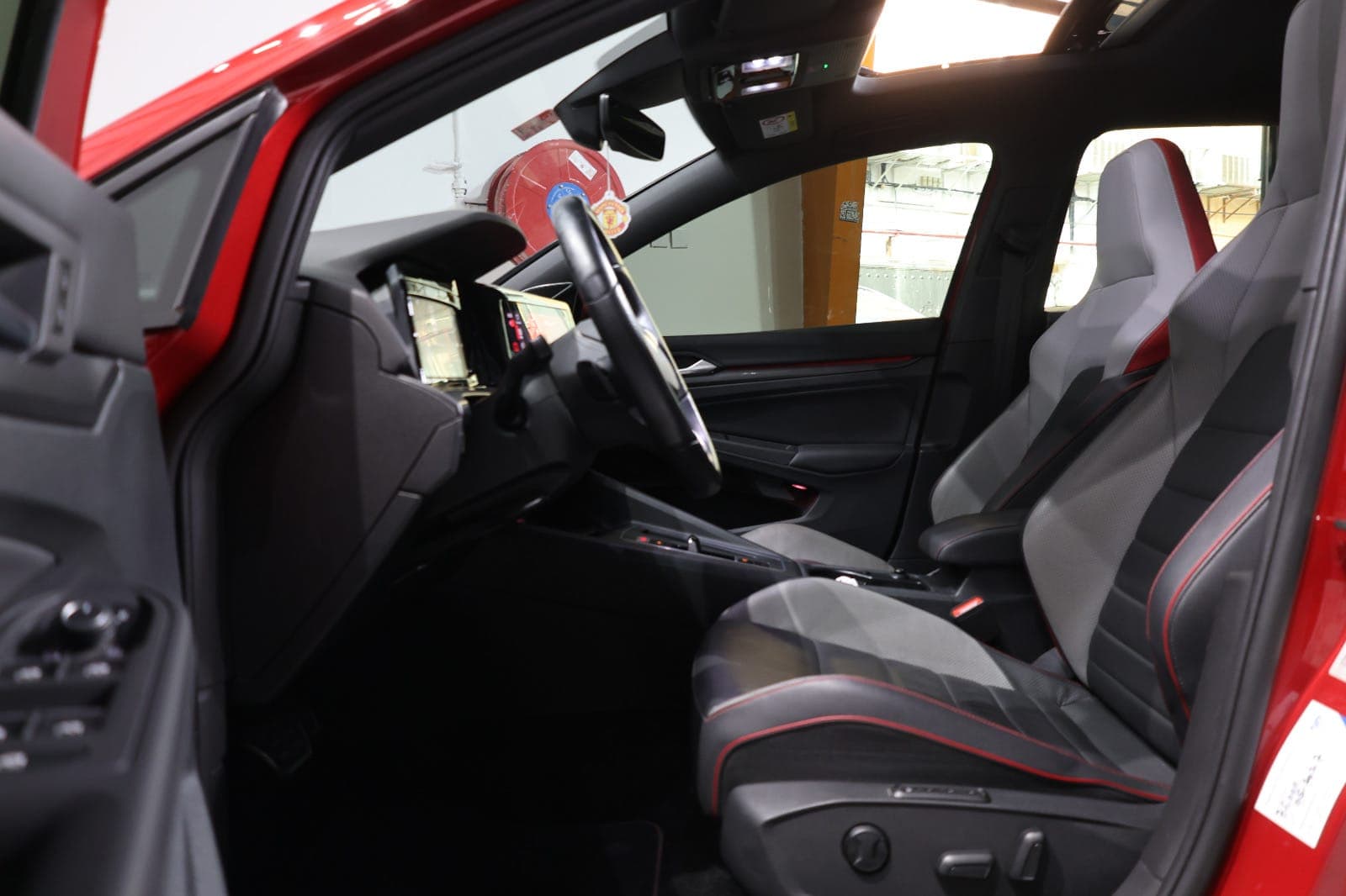 2021 Volkswagen Golf GTI | GCC Specs | Low Mileage - Thumbnail 9