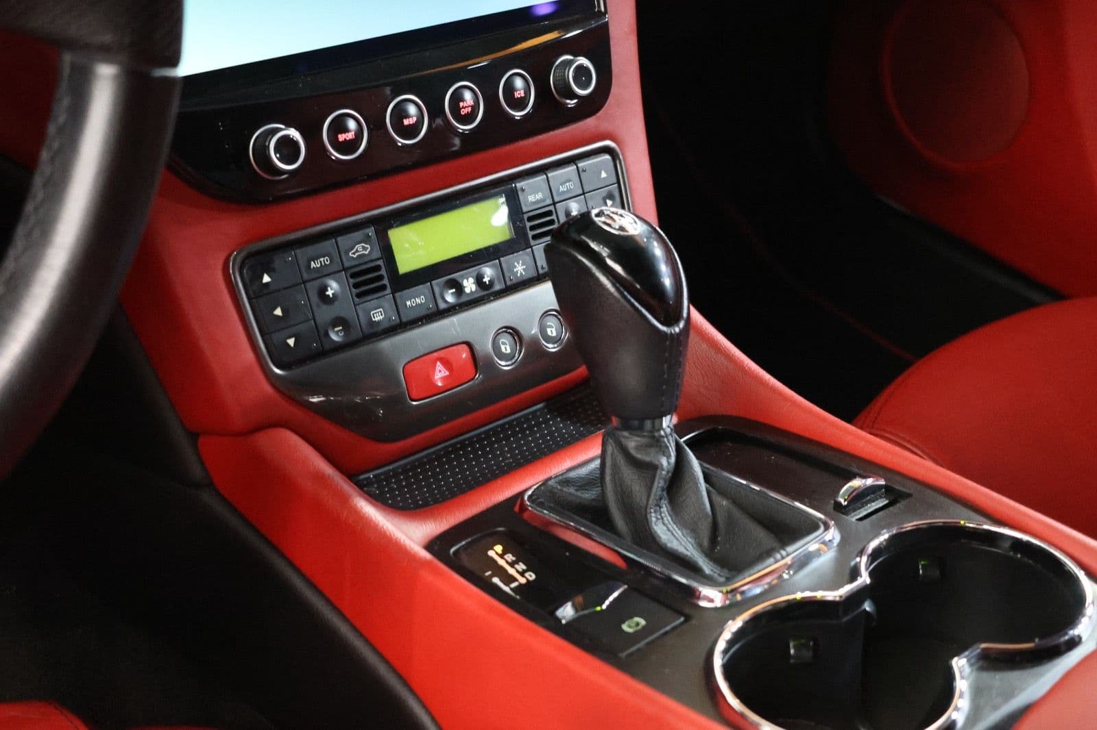 2015 Maserati GranTurismo S  - Thumbnail 11