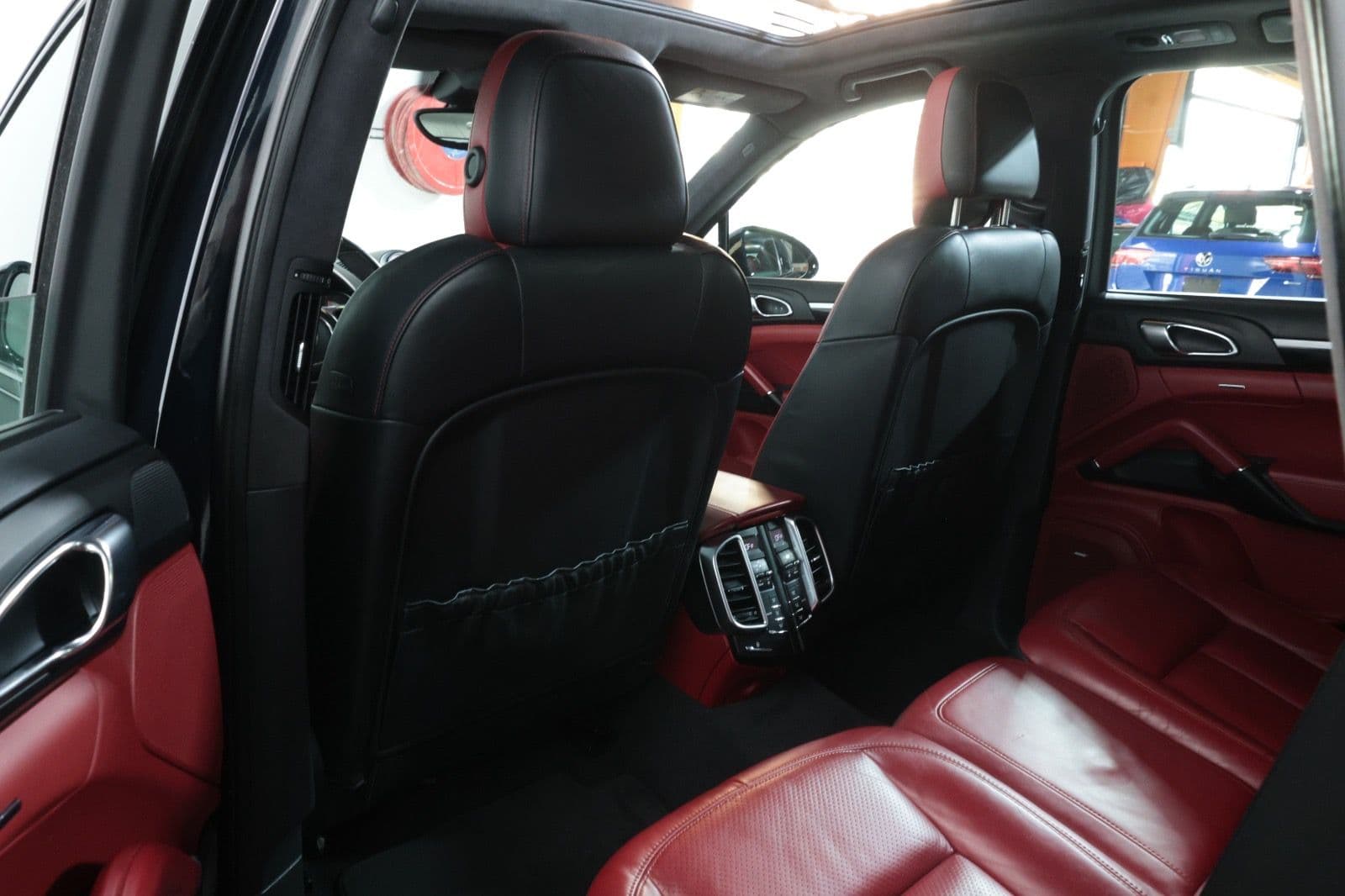 Porsche Cayenne GTS 2016 - GCc specs-138000km   - Thumbnail 16