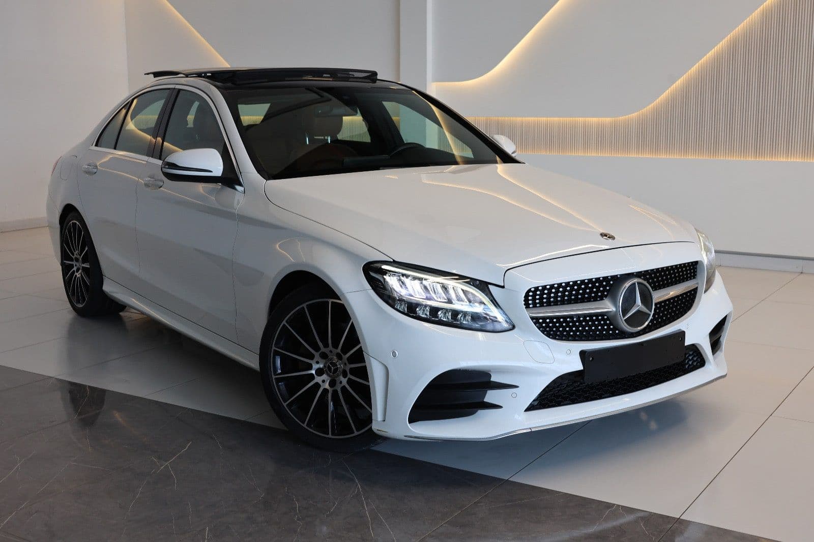 Mercedes-Benz C-Class C200 2020 | GCC Specs | Pristine Condition