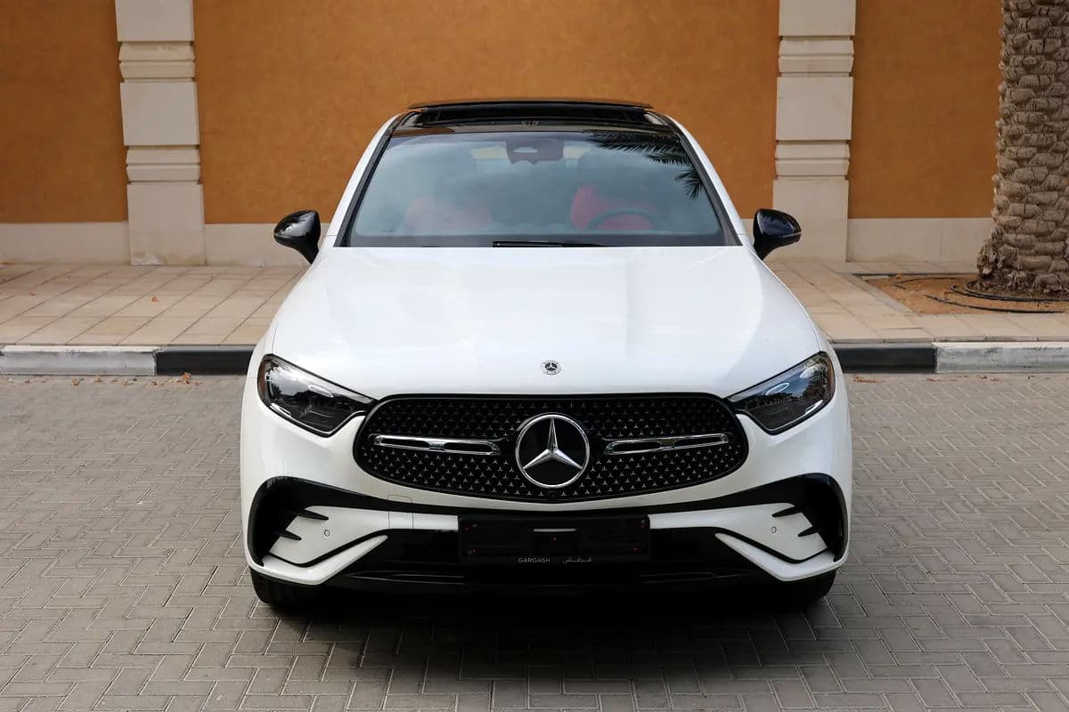 Mercedes-Benz GLC Coupe GLC 300 AMG 4MATIC 2025 GCC Specs - Brand New - Thumbnail 5