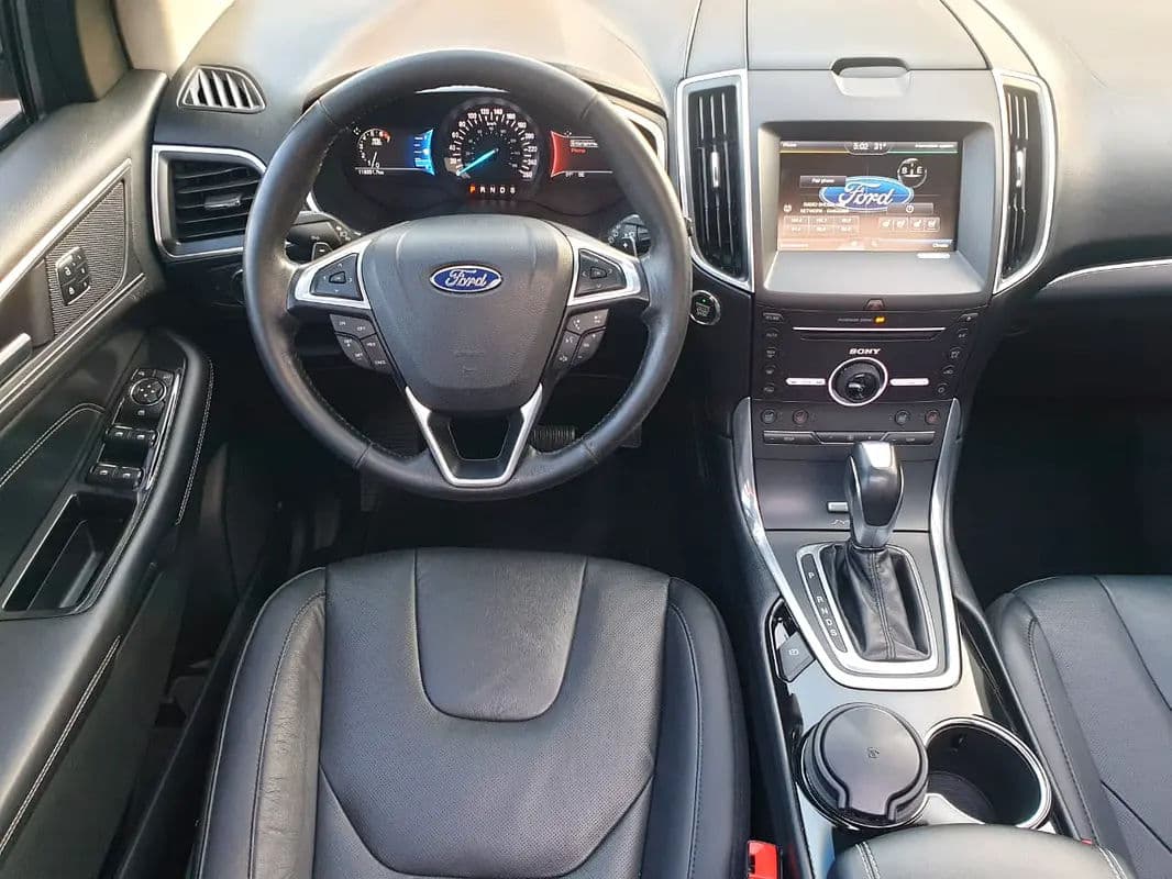 FORD EDGE TITANIUM AWD - GCC SPECS - UNDER WARRANTY - ACCIDENT FREE - EXCELENT CONDITION - - Thumbnail 10