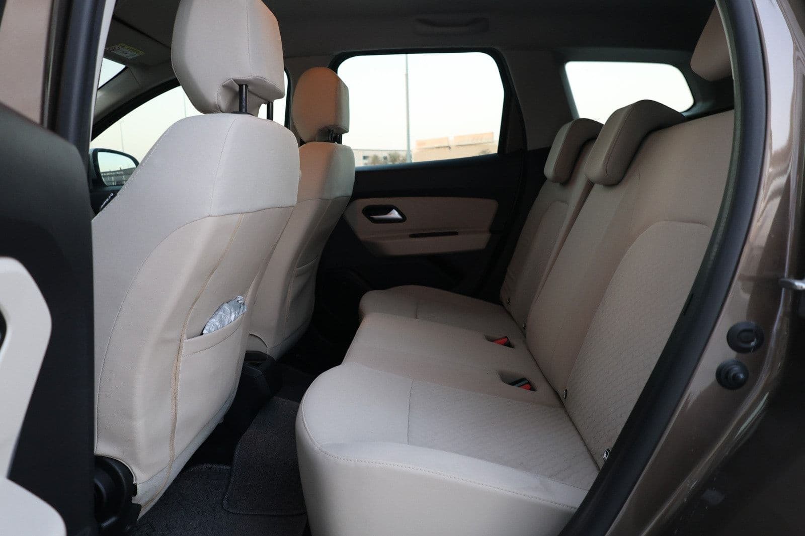 Renault Duster LE 2020 GCC Specs - Fully Loaded SUV-112000KM-EXCELLENT CONDITION - Thumbnail 17