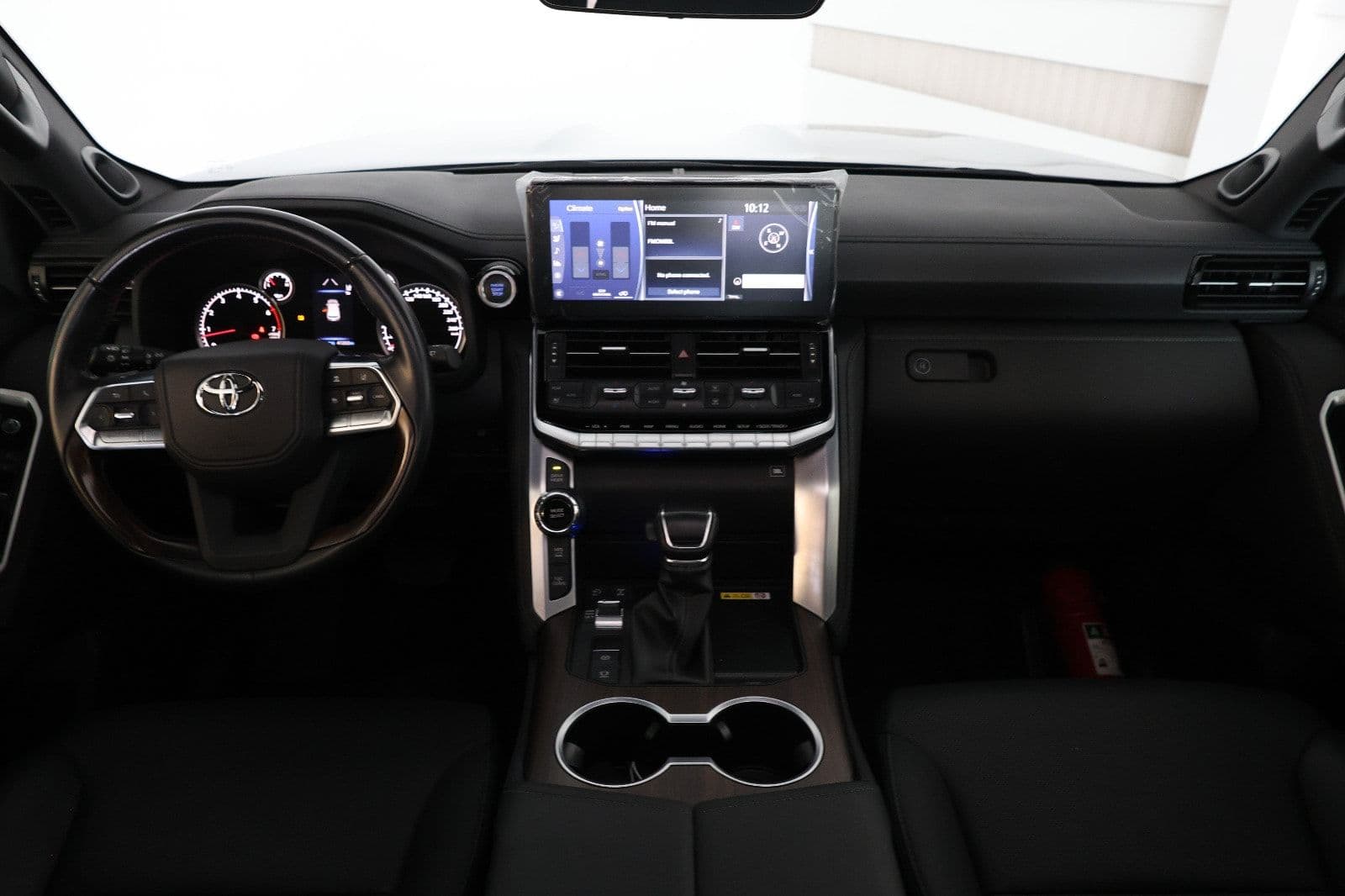 Toyota Land Cruiser 2023 GXR - GCC Specs - Low Mileage 47000km-Excellent condition - Thumbnail 10