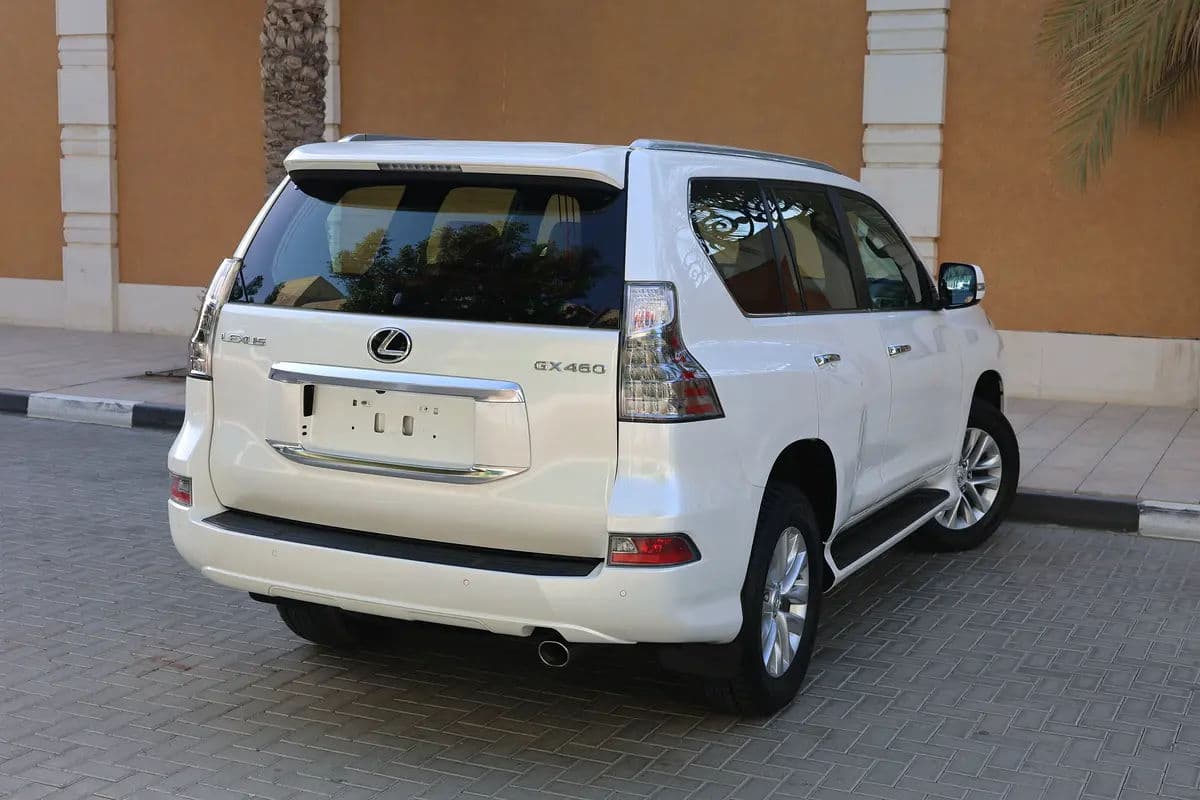 LEXUS GX460-PREMIUM-2023-54000KM-GCC SPECS -UNDER WARRANTY-EXCELLENT CONDITION - Thumbnail 4