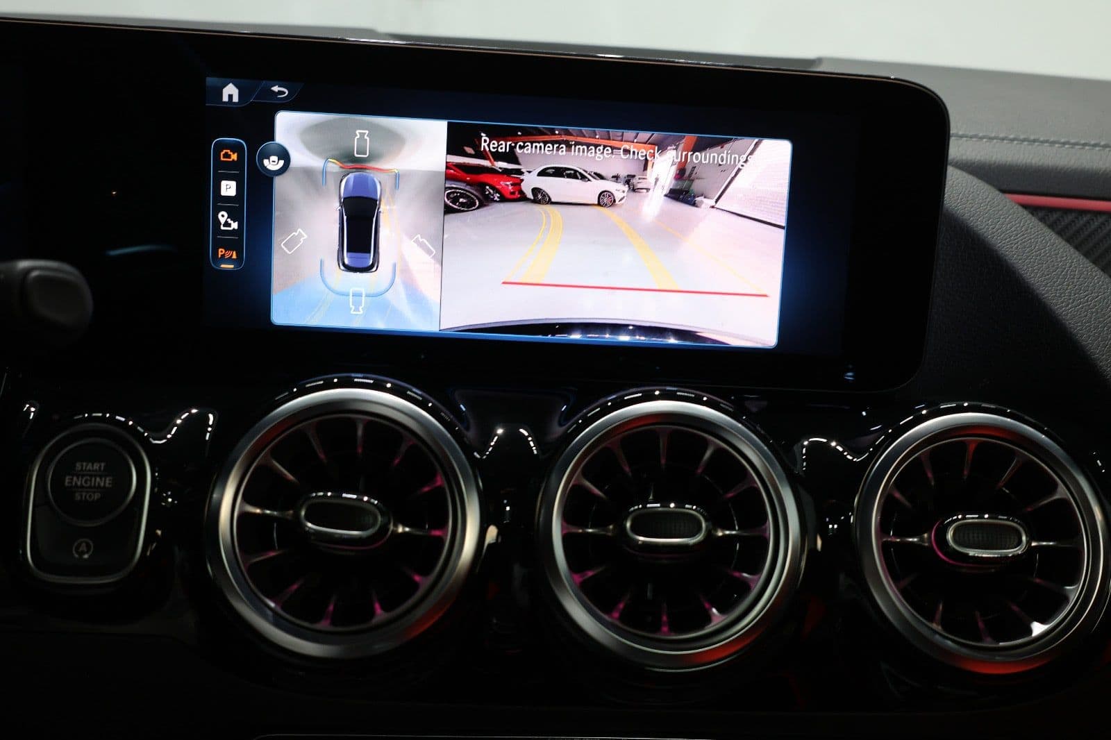 2025 Mercedes-Benz GLA 35 AMG -GCC-spec -brand new -under warranty & service - Thumbnail 7