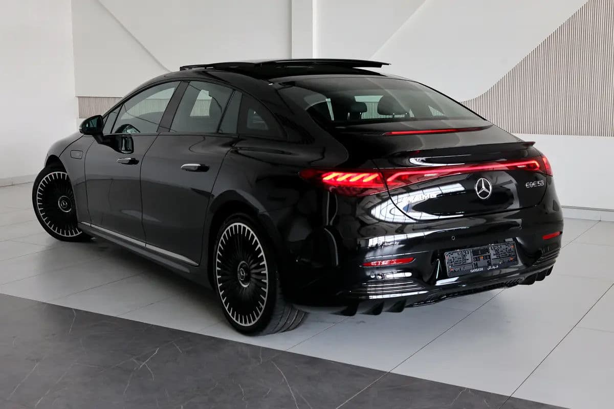 2024 Mercedes-Benz EQE 53 AMG 4MATIC+ -500KM- GCC Specs- Brand New-Under Warranty &amp; service - Thumbnail 4